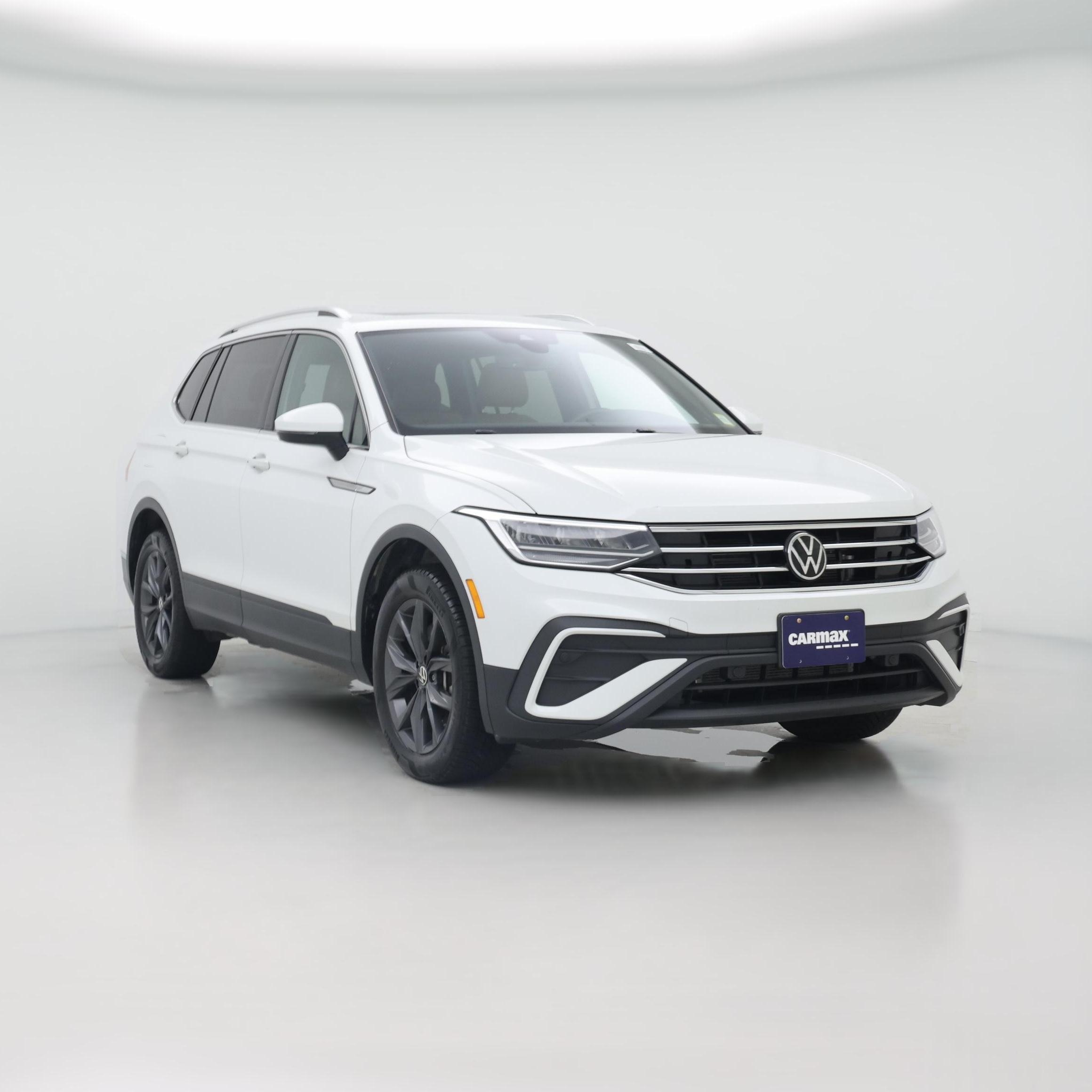 Thumbnail: 2023 Volkswagen Tiguan - 1