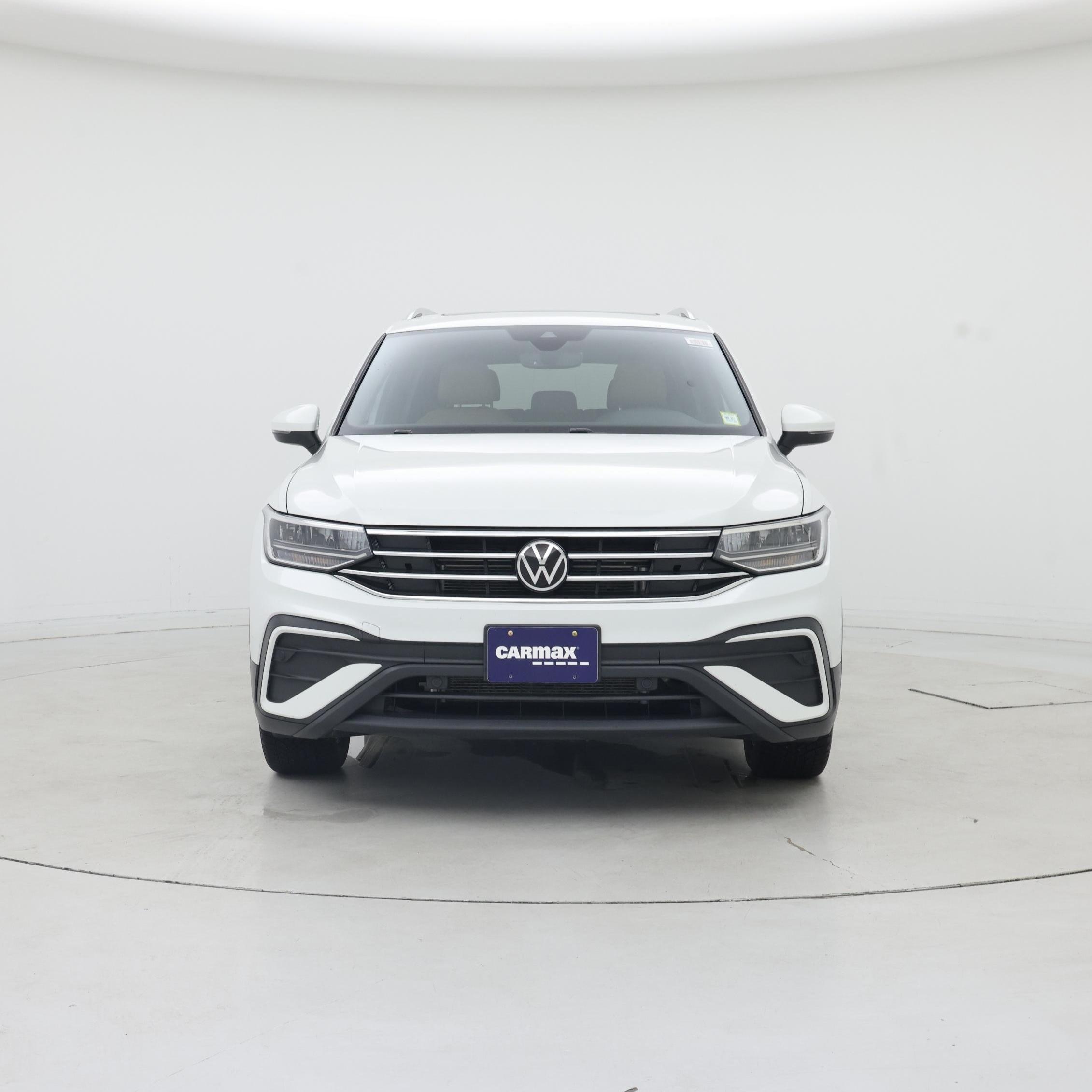 Thumbnail: 2023 Volkswagen Tiguan - 5