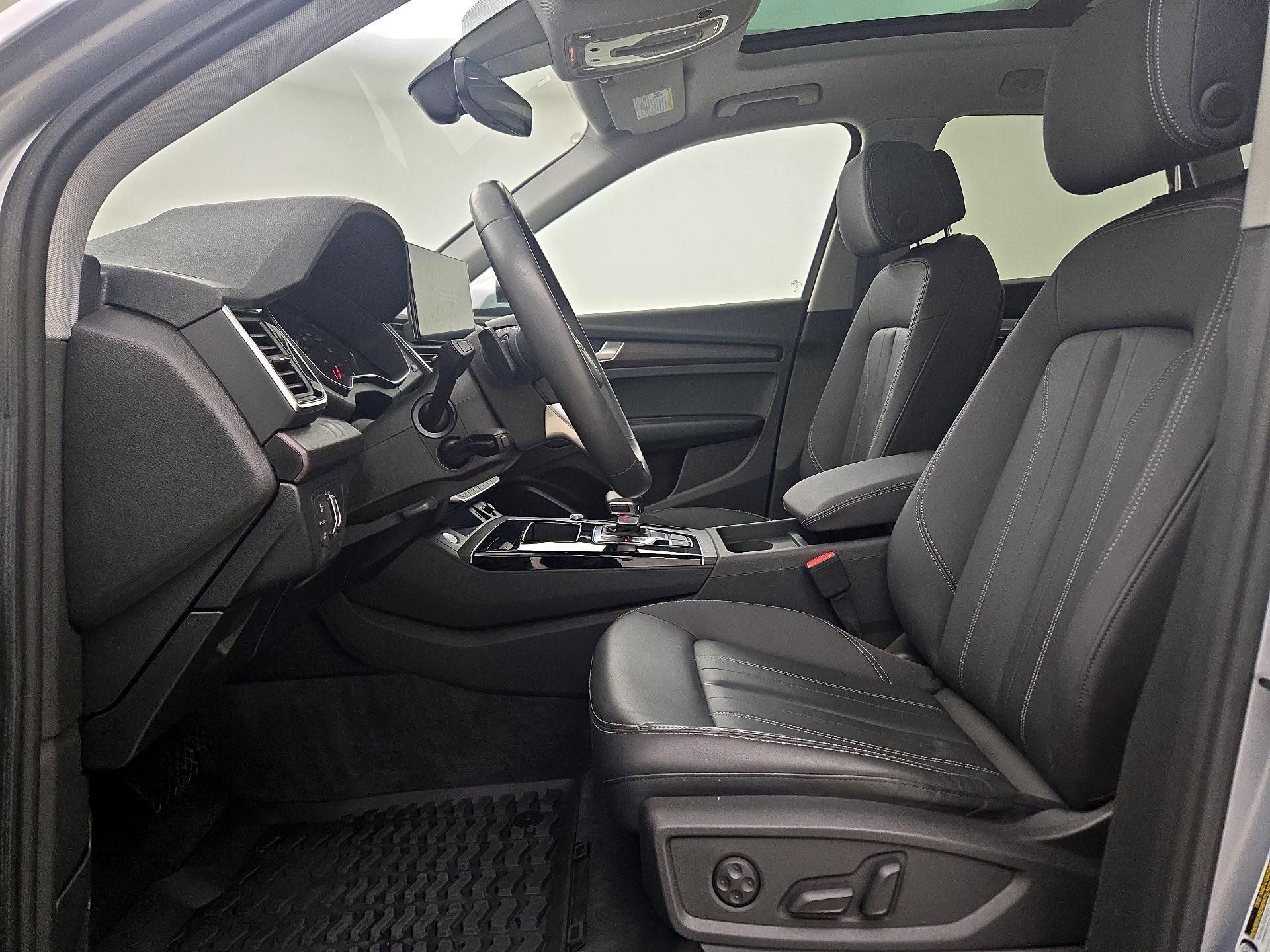 Thumbnail: 2023 Audi Q5 - 11