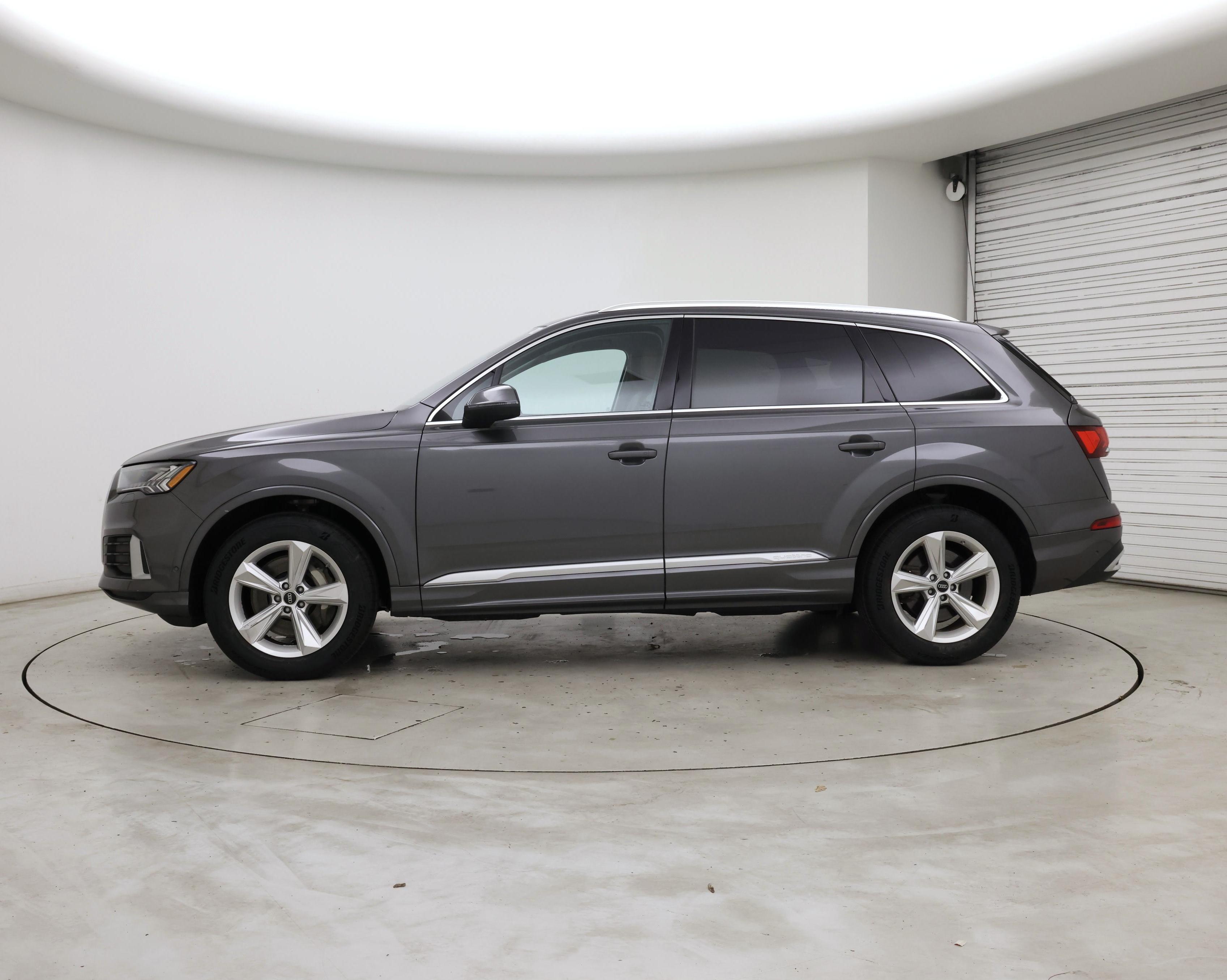Thumbnail: 2023 Audi Q7 - 3