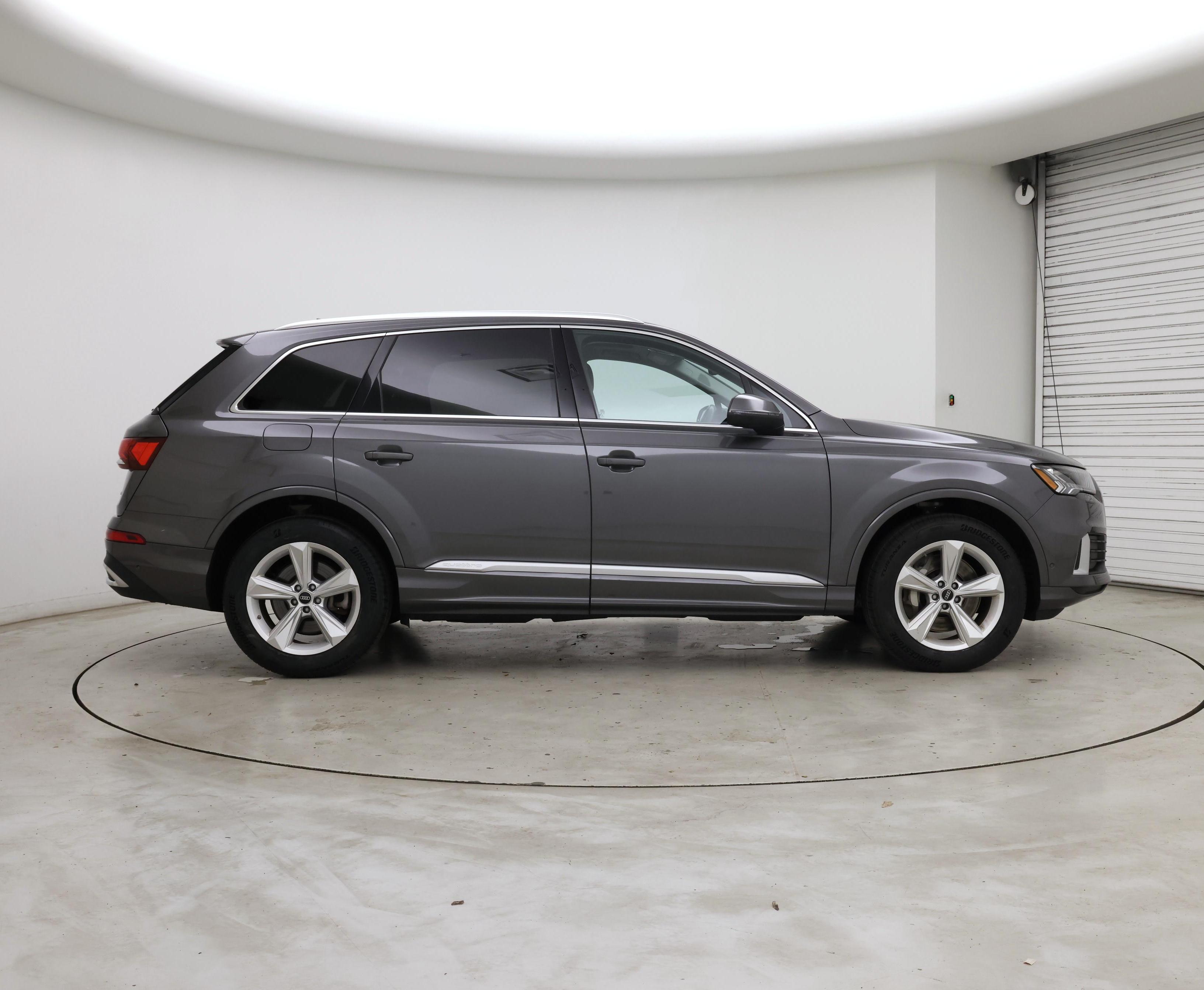 Thumbnail: 2023 Audi Q7 - 7