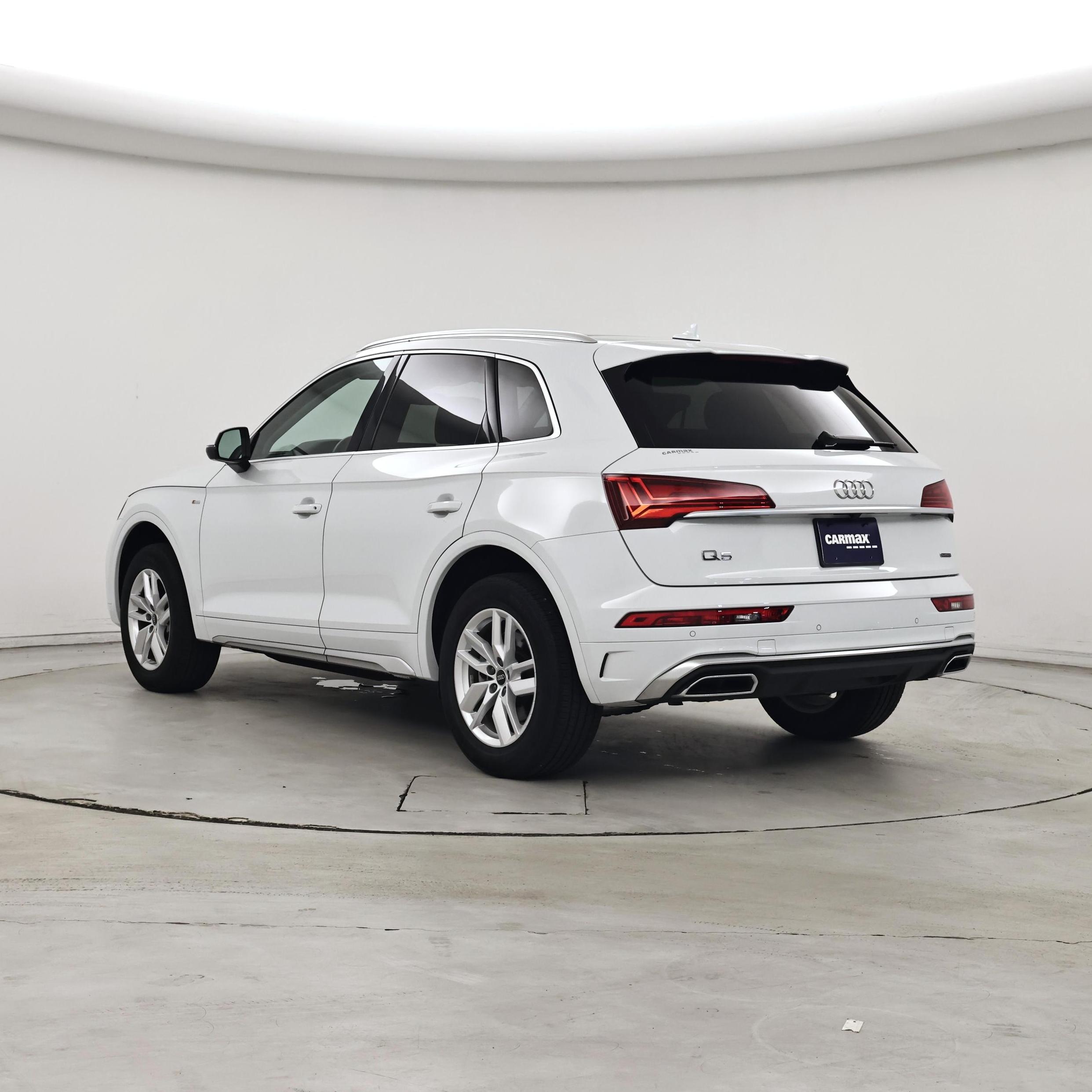 Thumbnail: 2023 Audi Q5 - 2