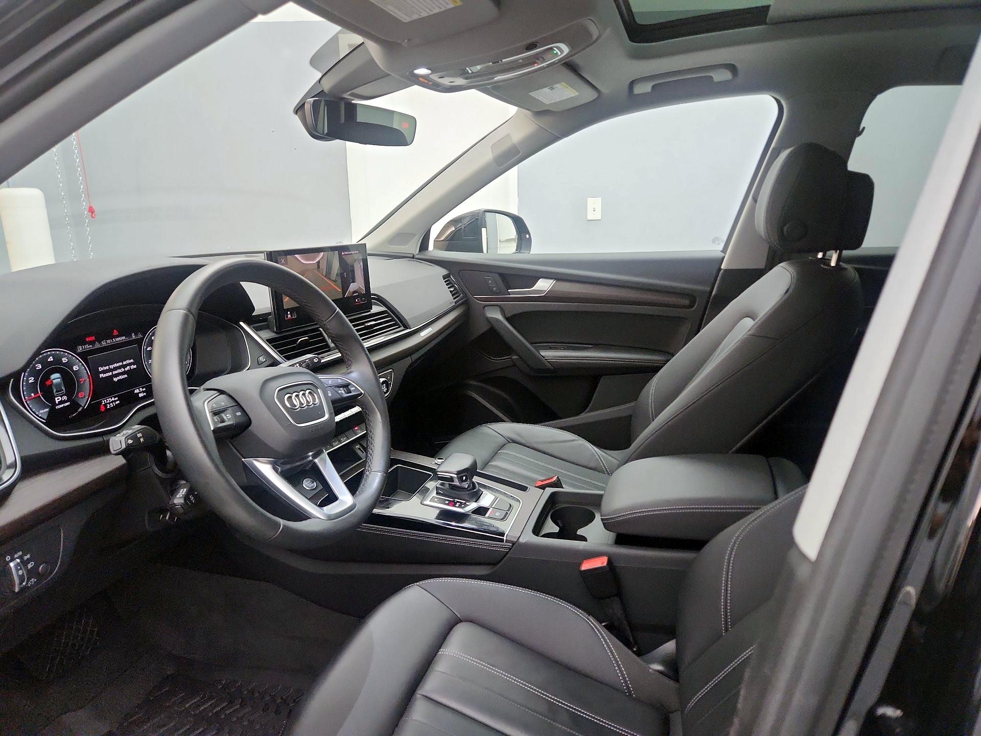 Thumbnail: 2023 Audi Q5 - 11
