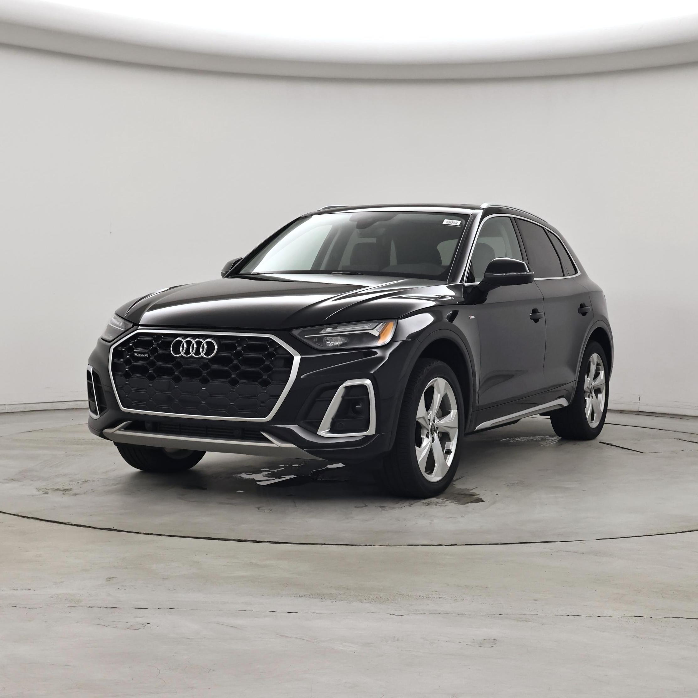 Thumbnail: 2023 Audi Q5 - 4