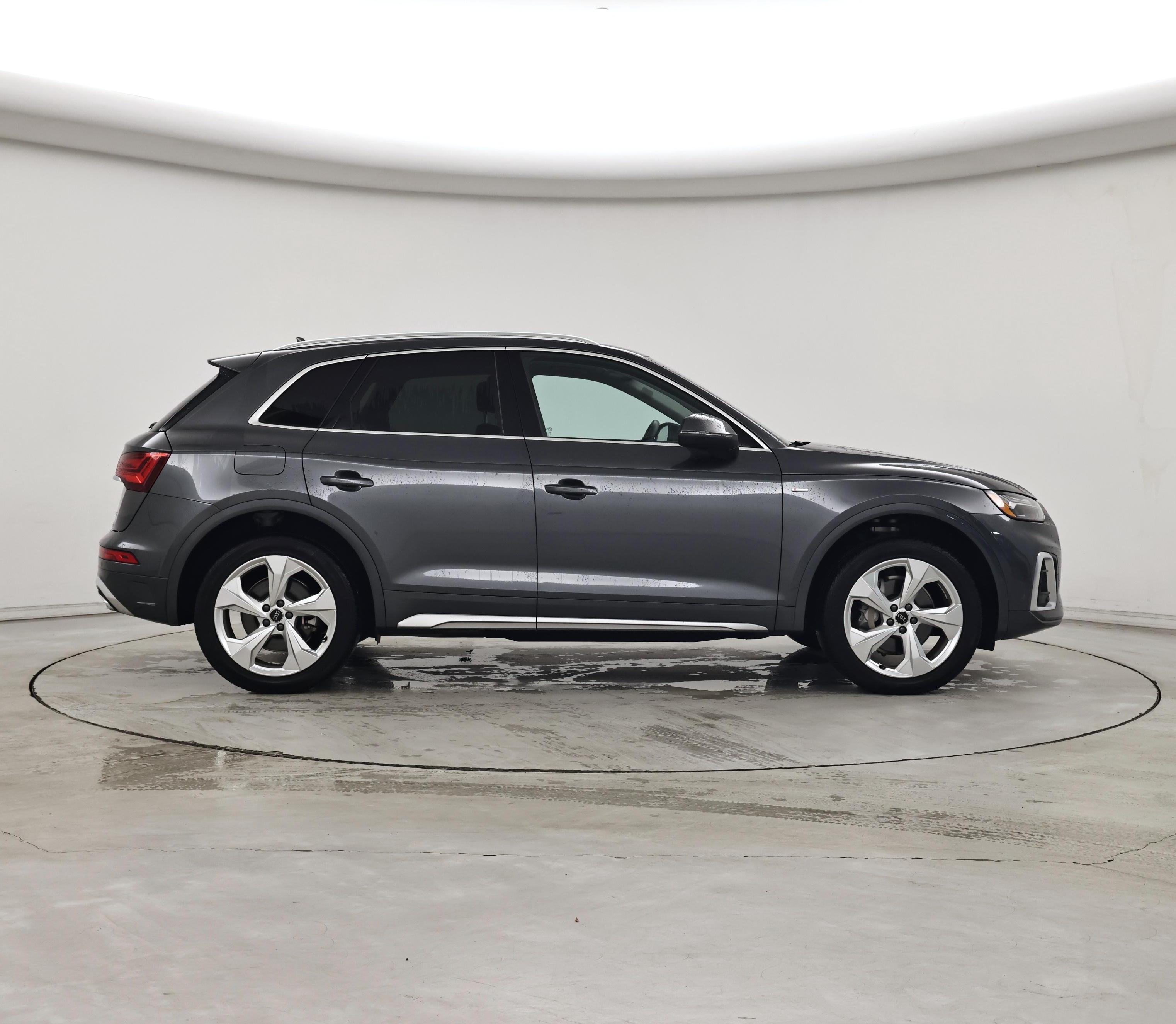 Thumbnail: 2023 Audi Q5 - 7