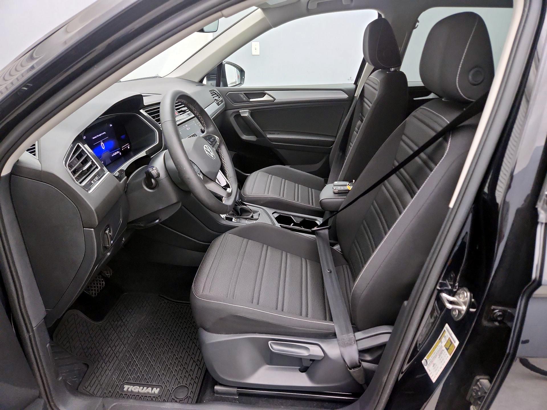 Thumbnail: 2024 Volkswagen Tiguan - 11
