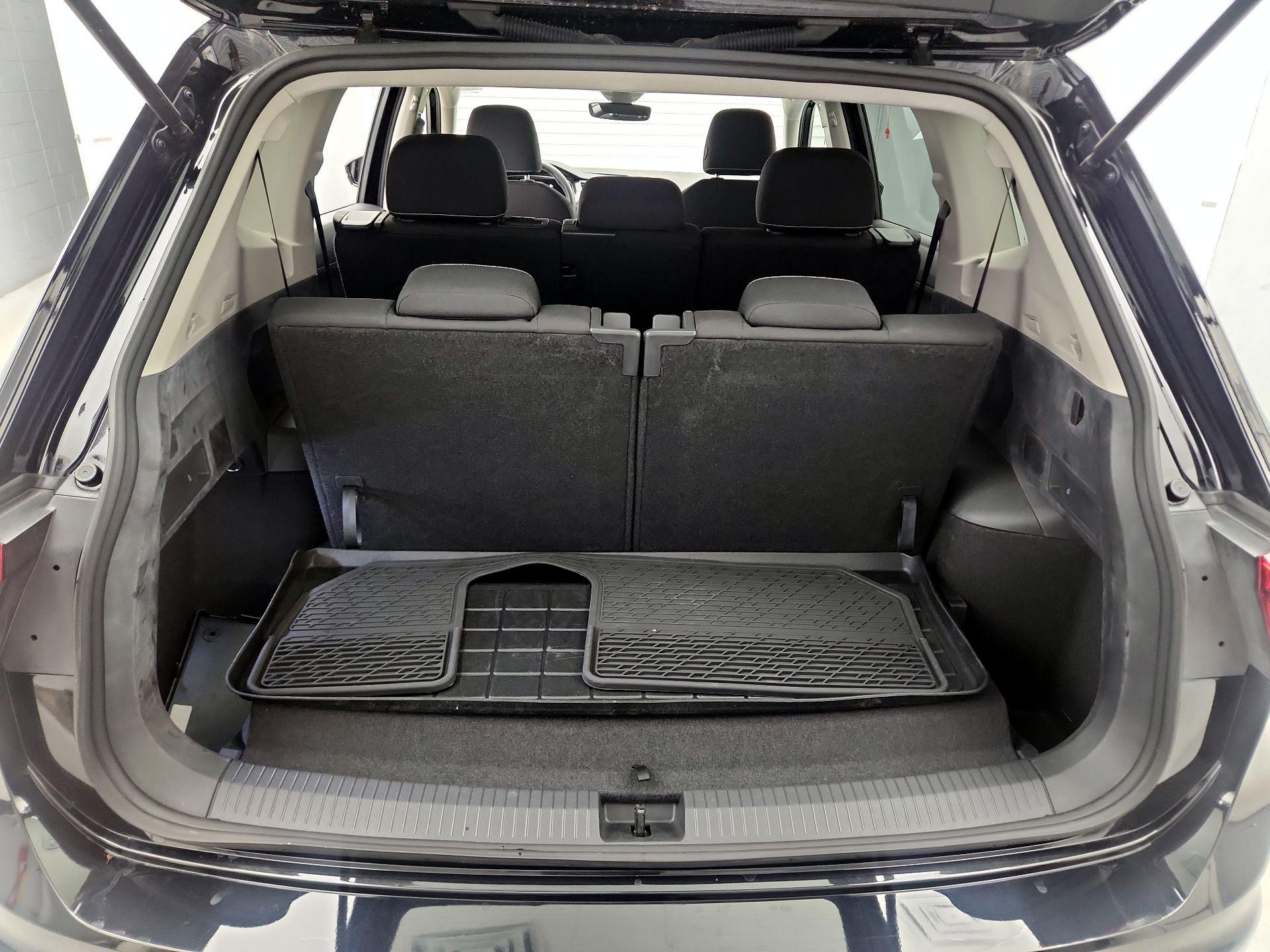 Thumbnail: 2024 Volkswagen Tiguan - 20