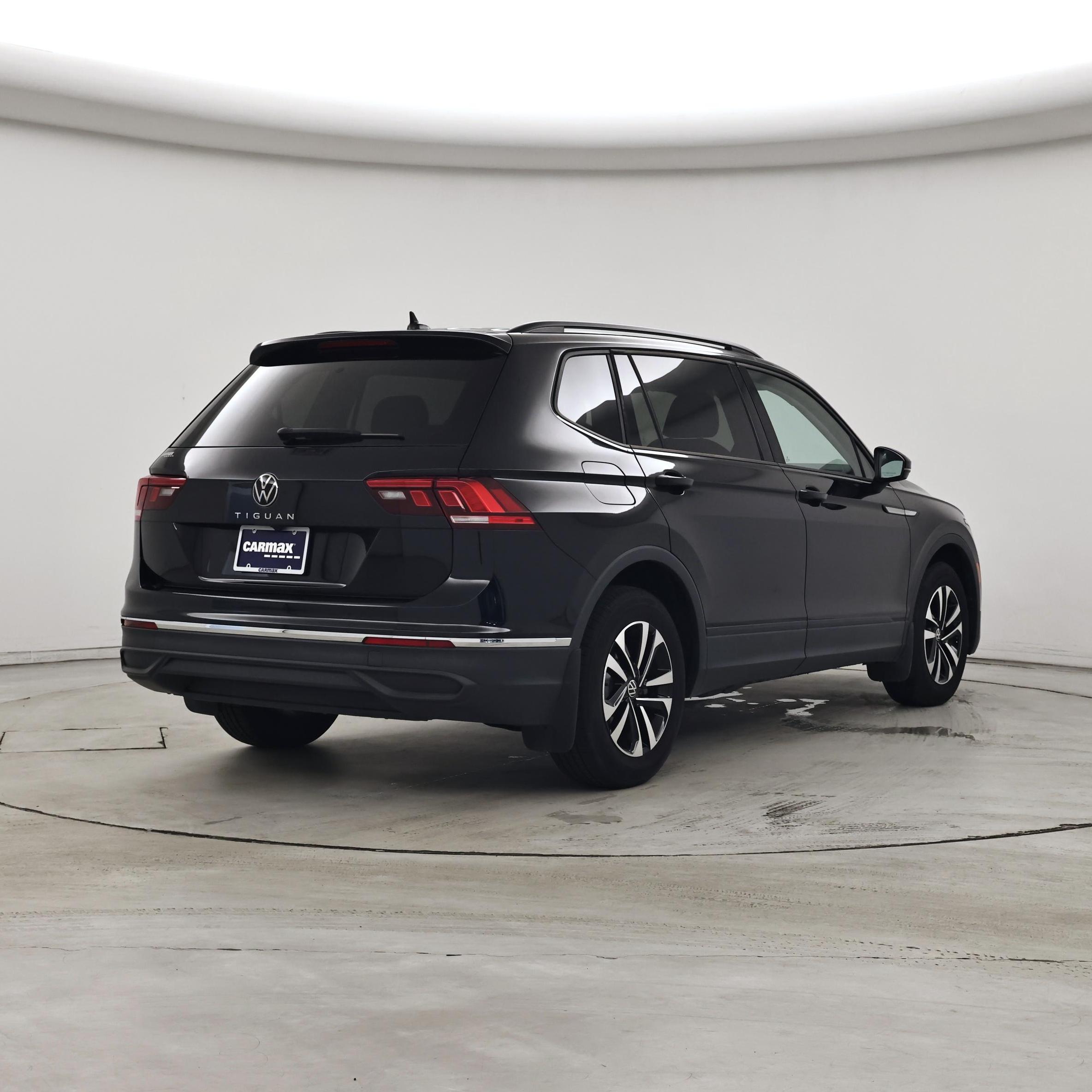 Thumbnail: 2024 Volkswagen Tiguan - 8