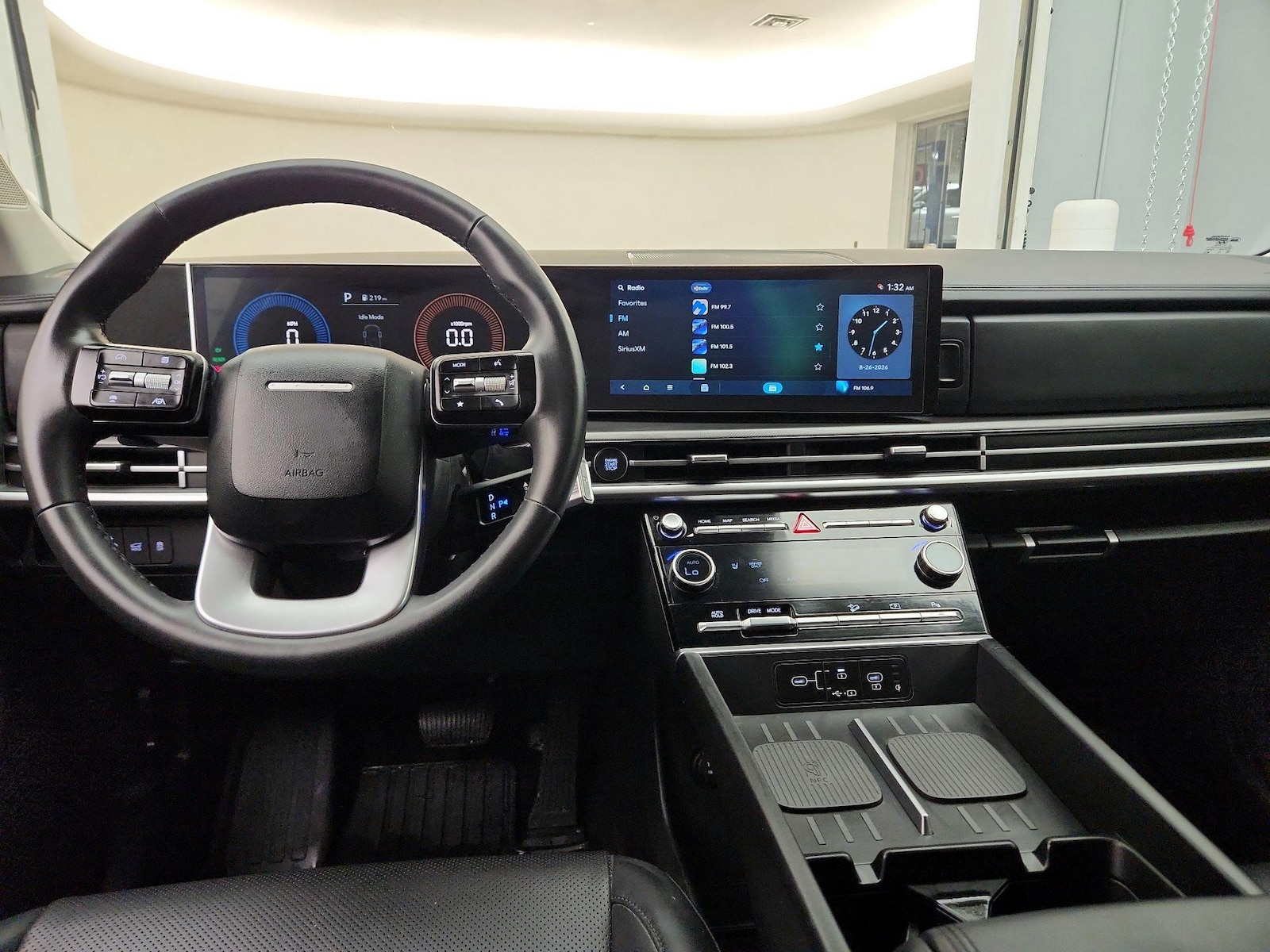 2025 Hyundai Santa Fe SEL - Photo 10