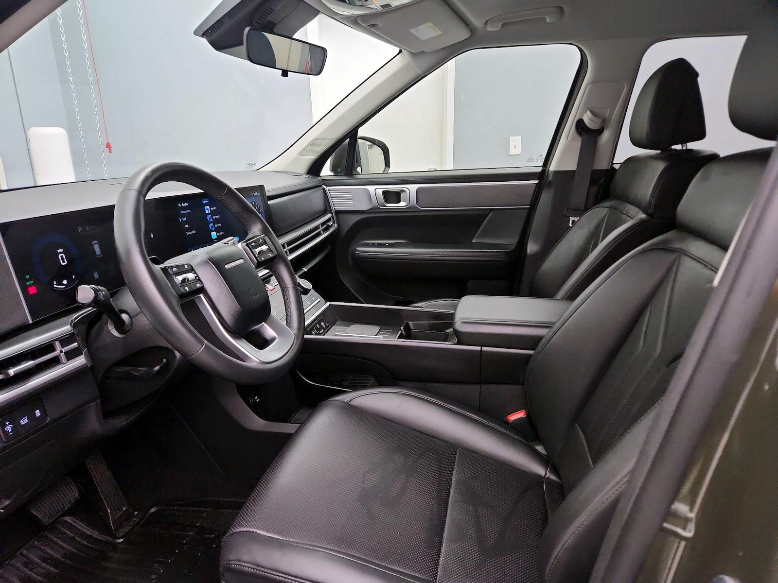 2025 Hyundai Santa Fe SEL - Photo 12