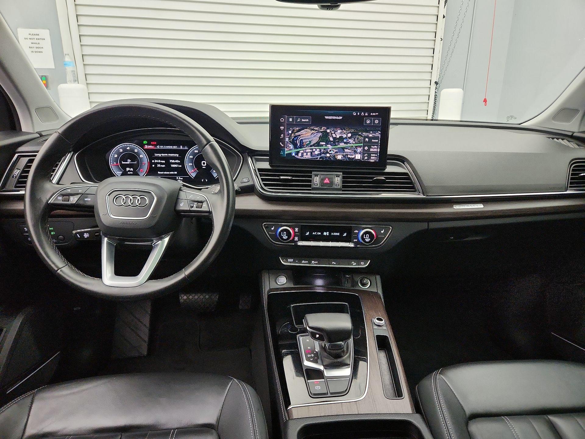 Thumbnail: 2023 Audi Q5 - 9