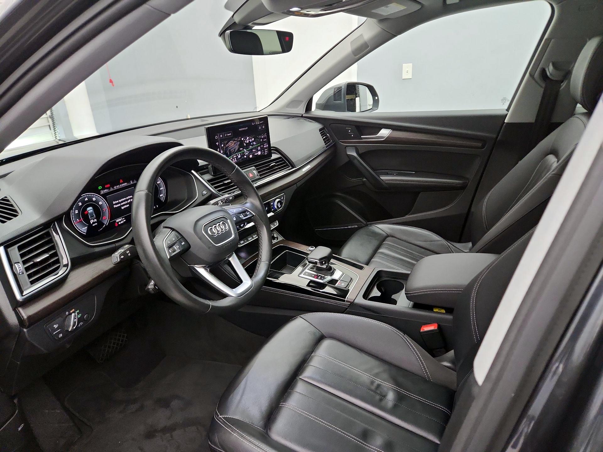 Thumbnail: 2023 Audi Q5 - 11