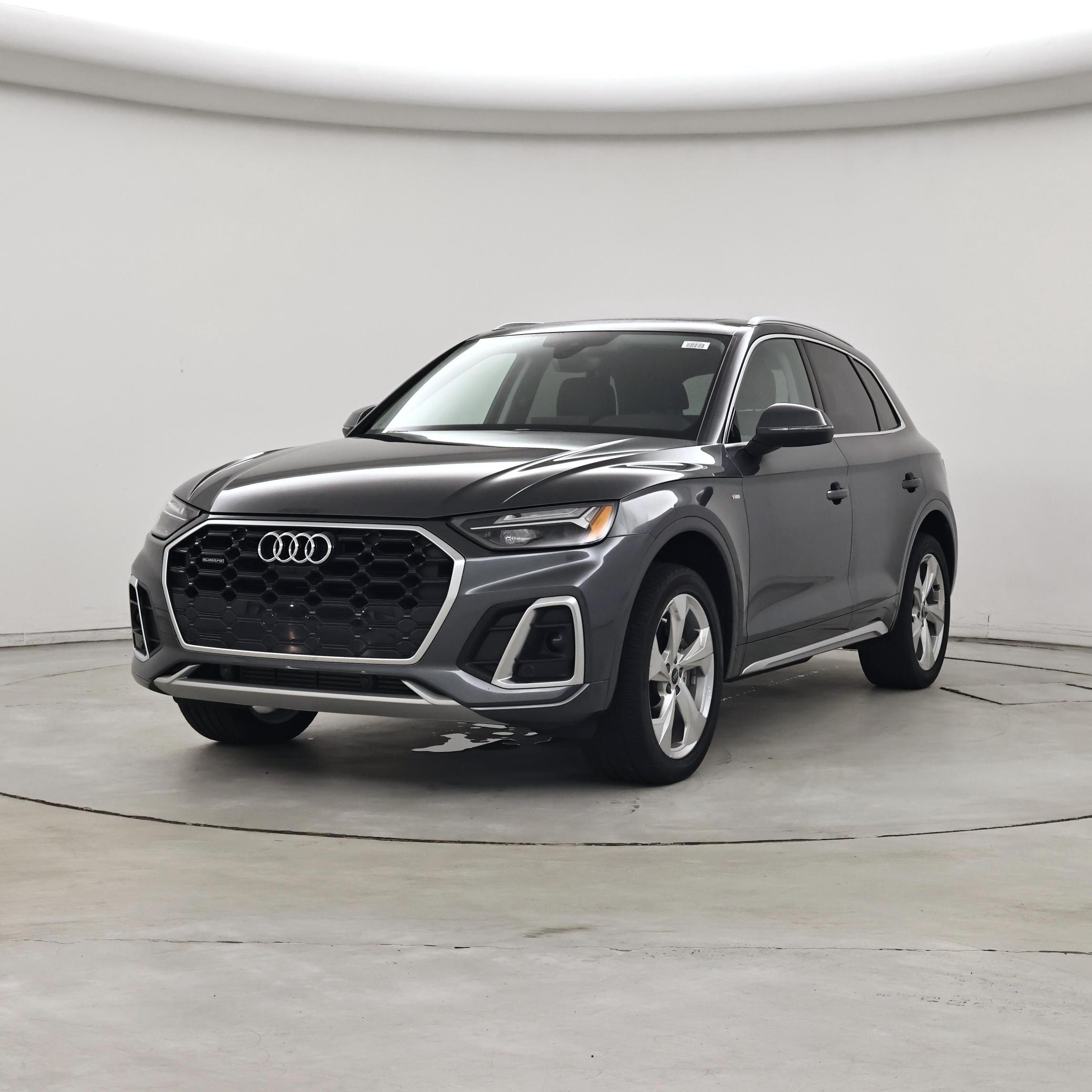Thumbnail: 2023 Audi Q5 - 4