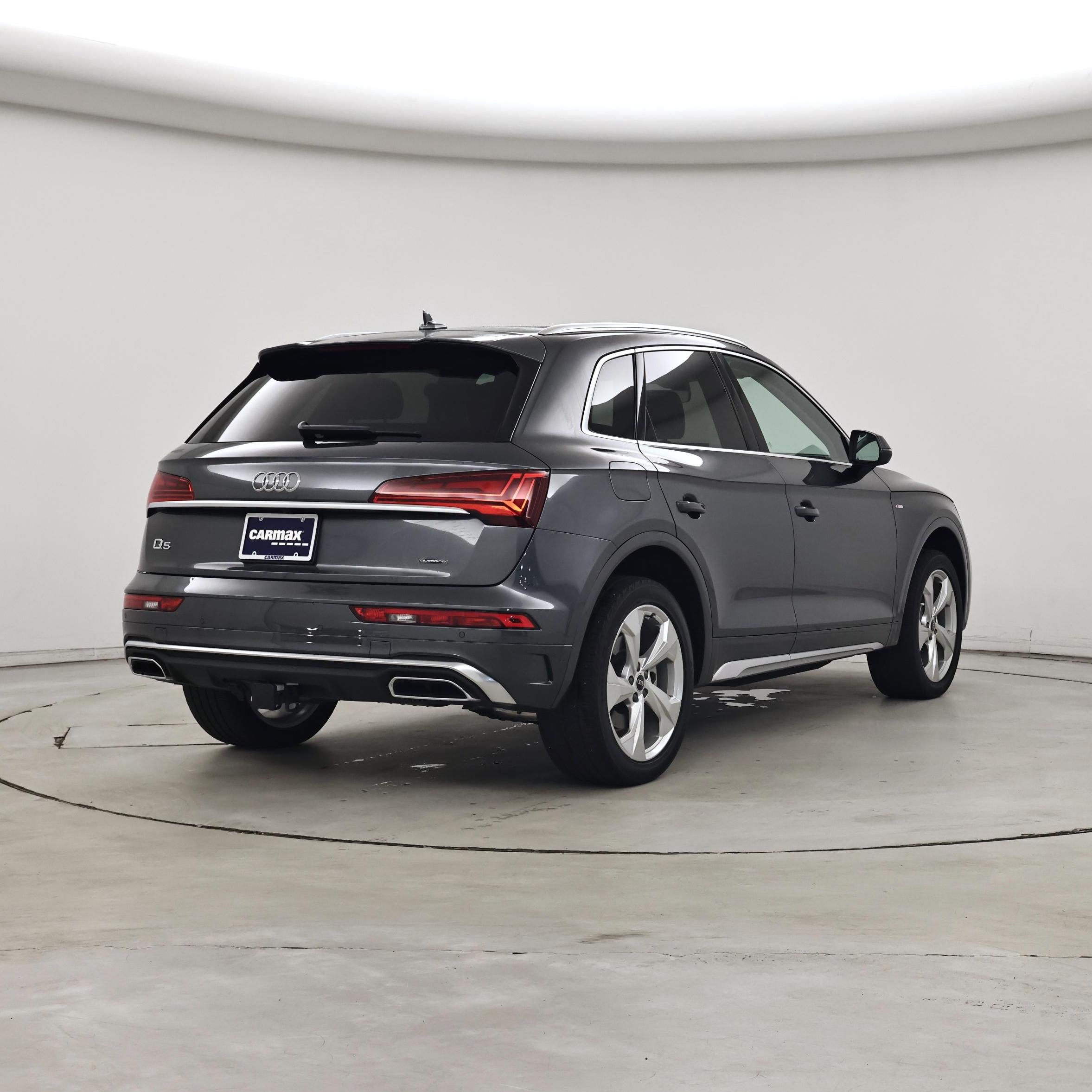 Thumbnail: 2023 Audi Q5 - 8