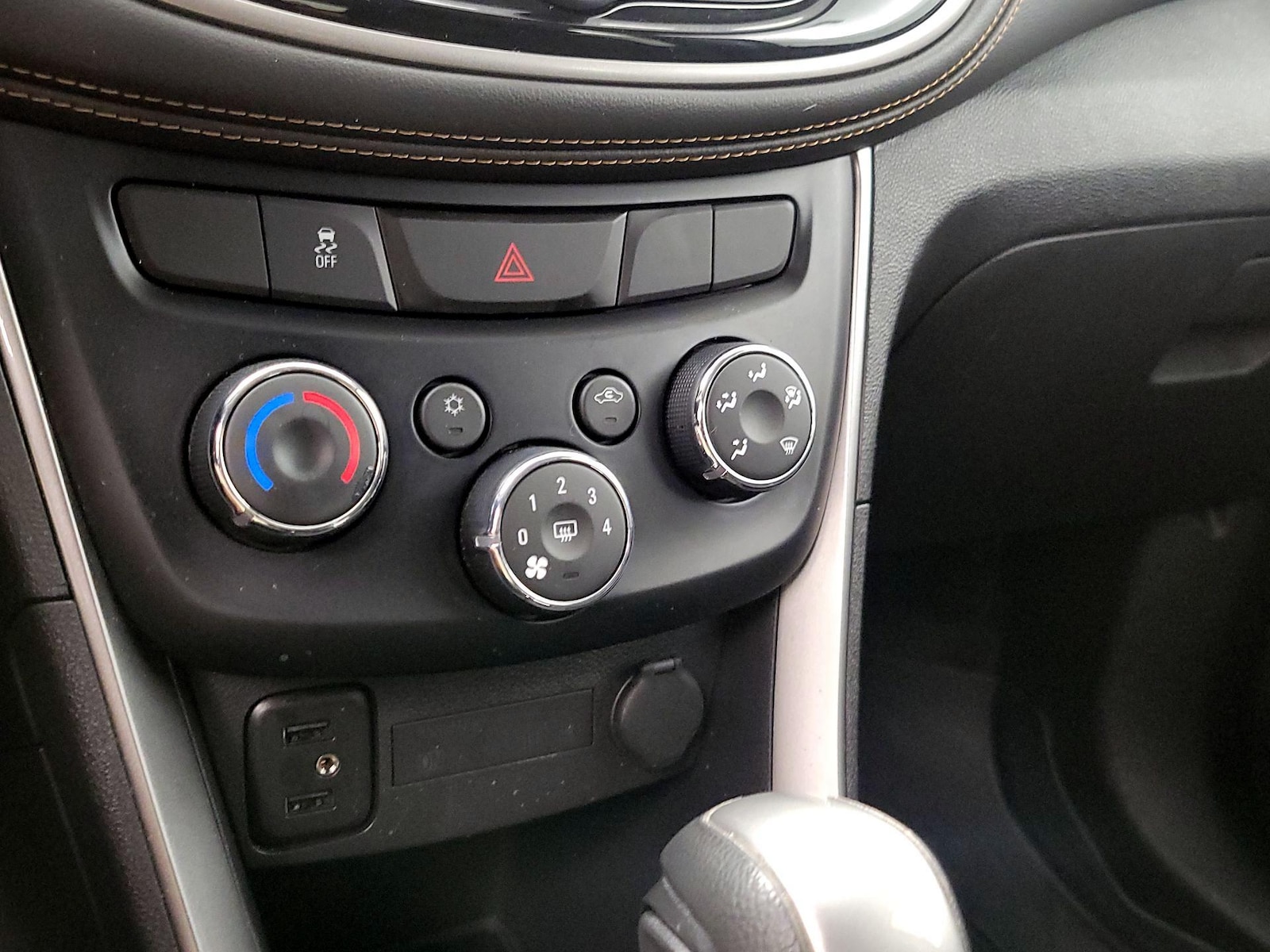 2020 Chevrolet Trax LT - Photo 17