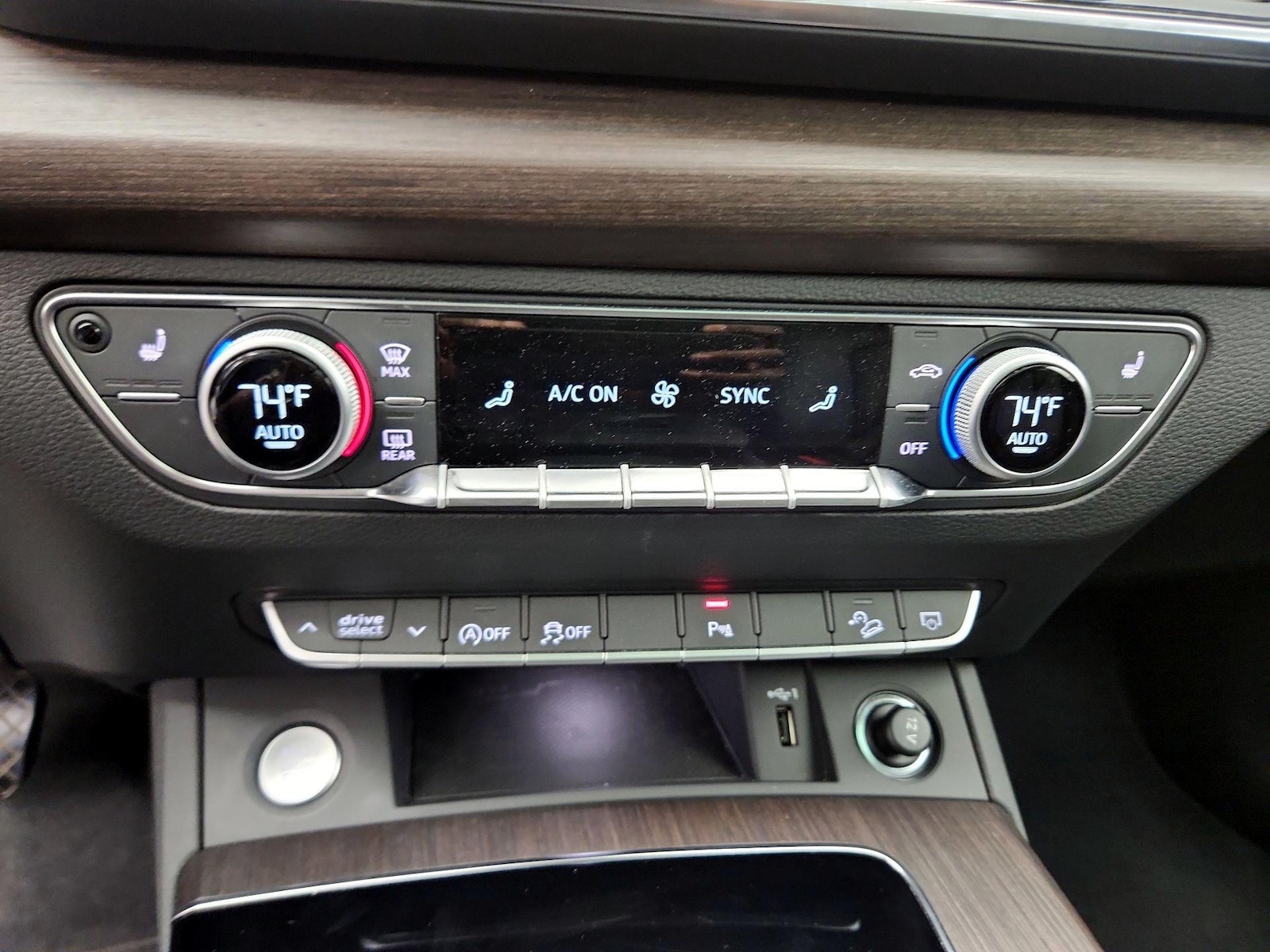 2023 Audi Q5 Premium - Photo 17