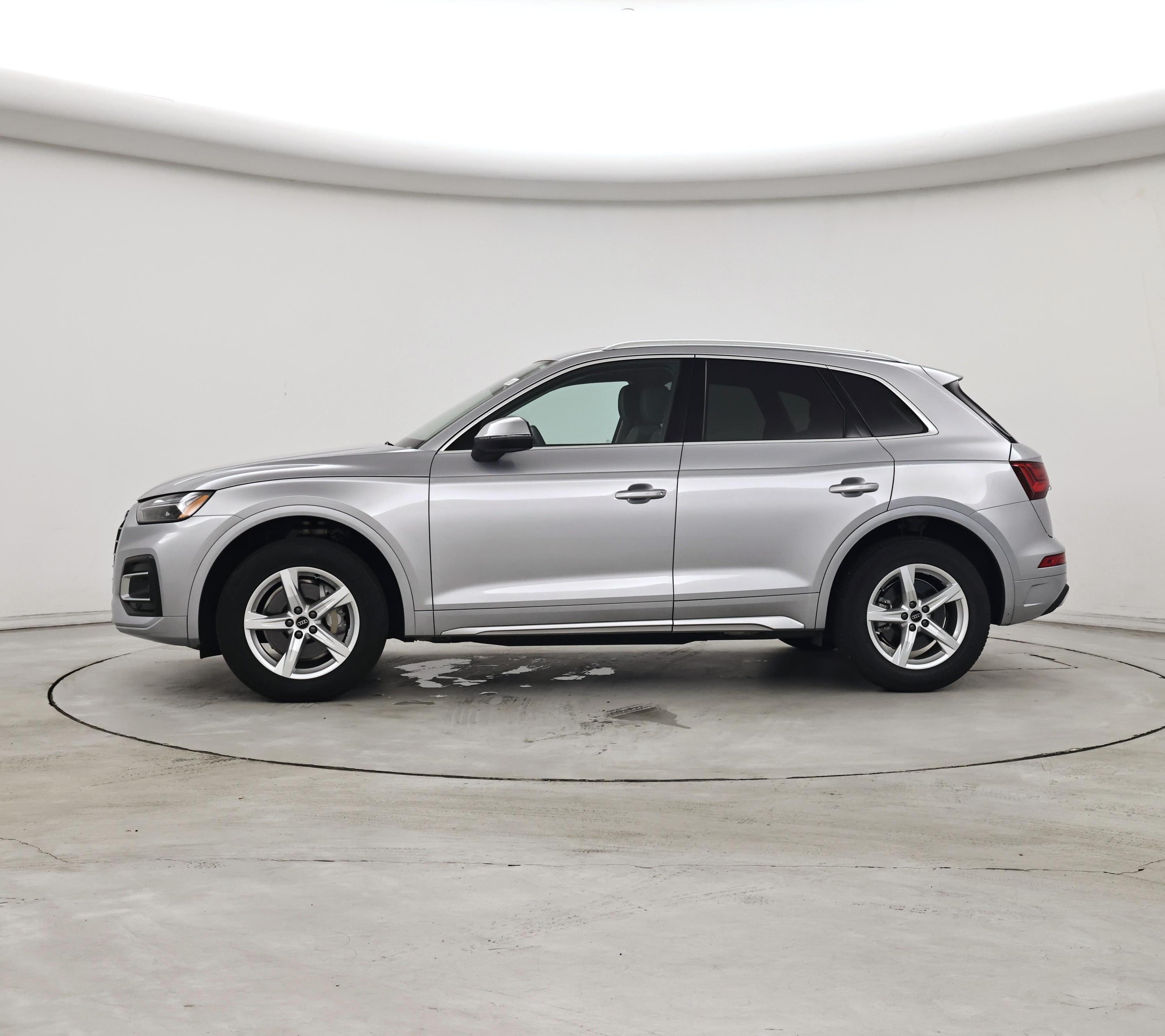 Thumbnail: 2023 Audi Q5 - 3
