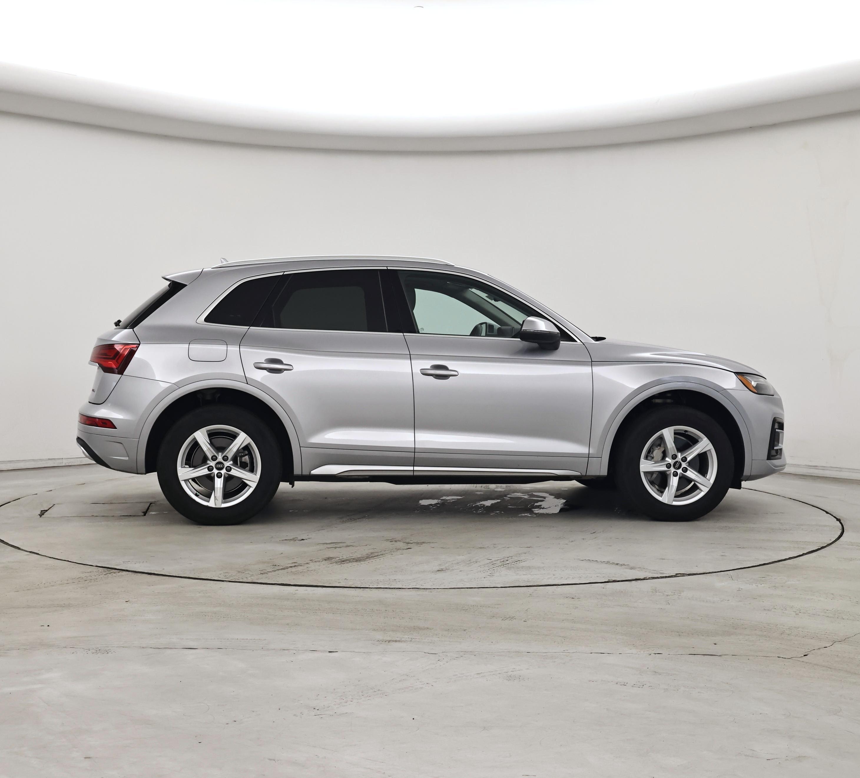 Thumbnail: 2023 Audi Q5 - 7