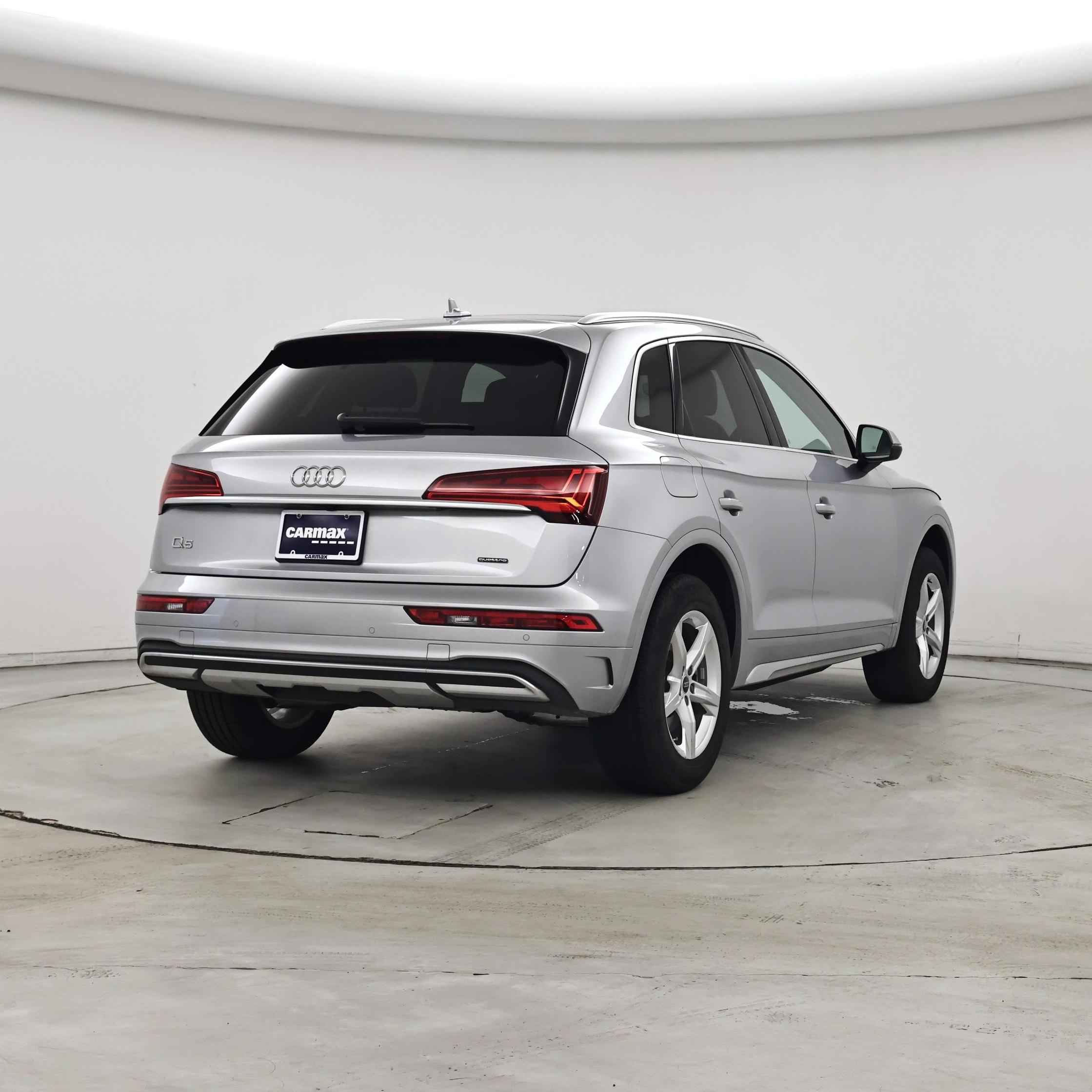 Thumbnail: 2023 Audi Q5 - 8