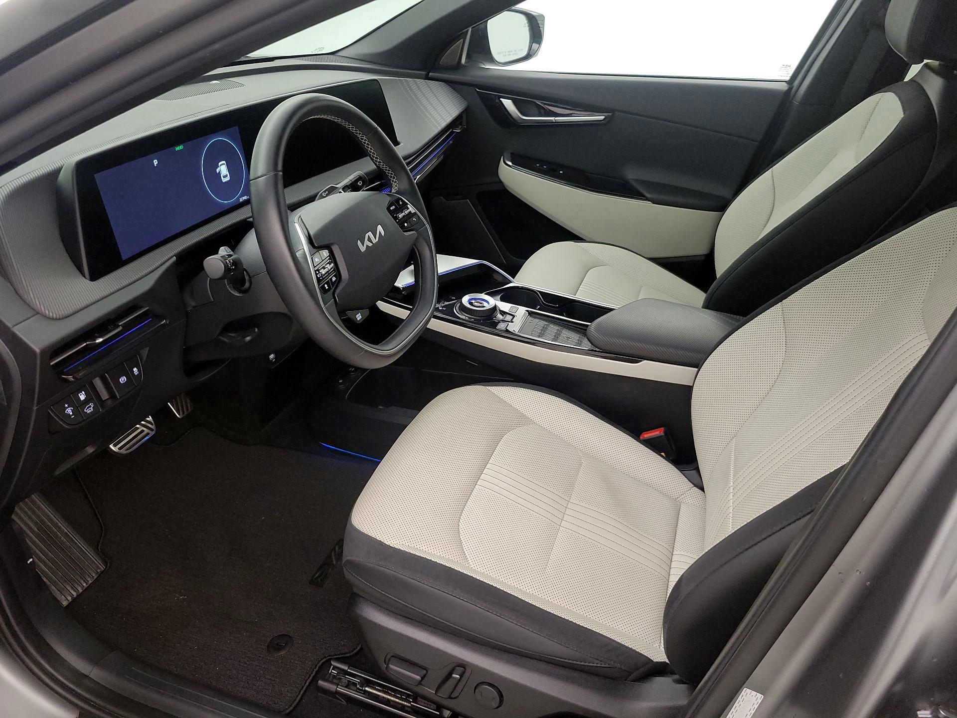 Thumbnail: 2024 Kia EV6 - 11