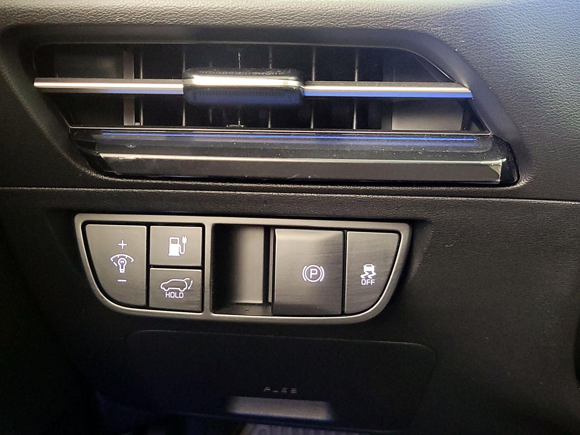 Thumbnail: 2024 Kia EV6 - 13