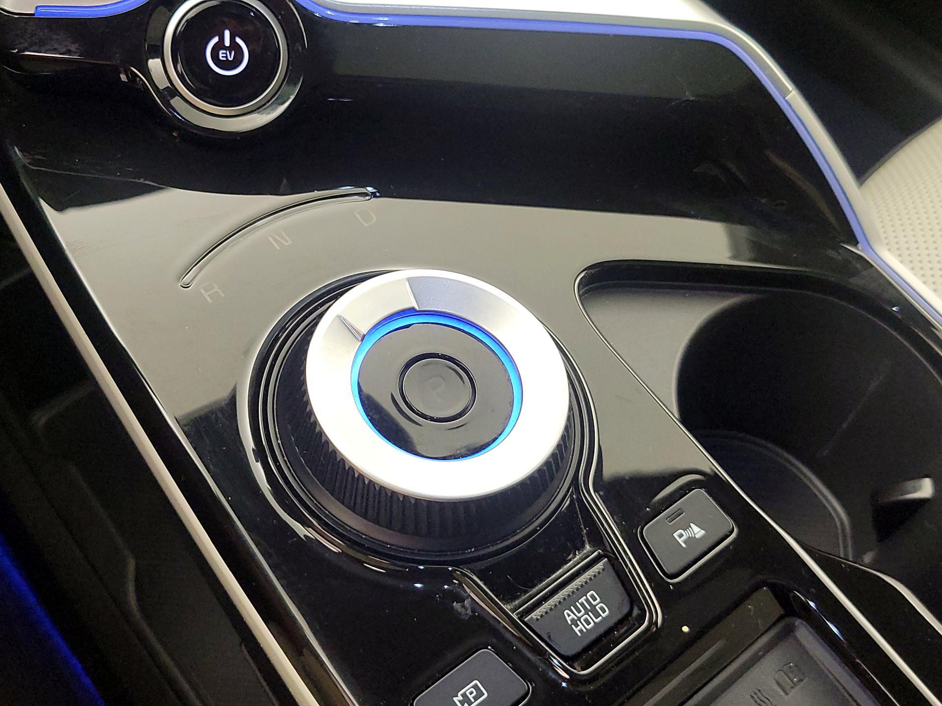 Thumbnail: 2024 Kia EV6 - 18
