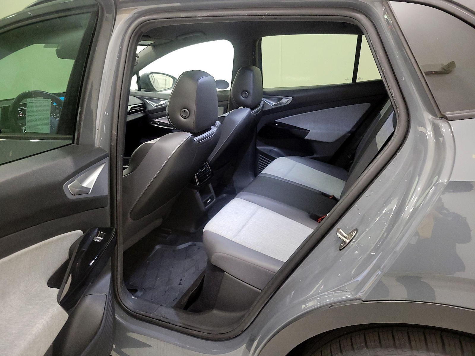 2023 Volkswagen ID.4 PRO - Photo 20