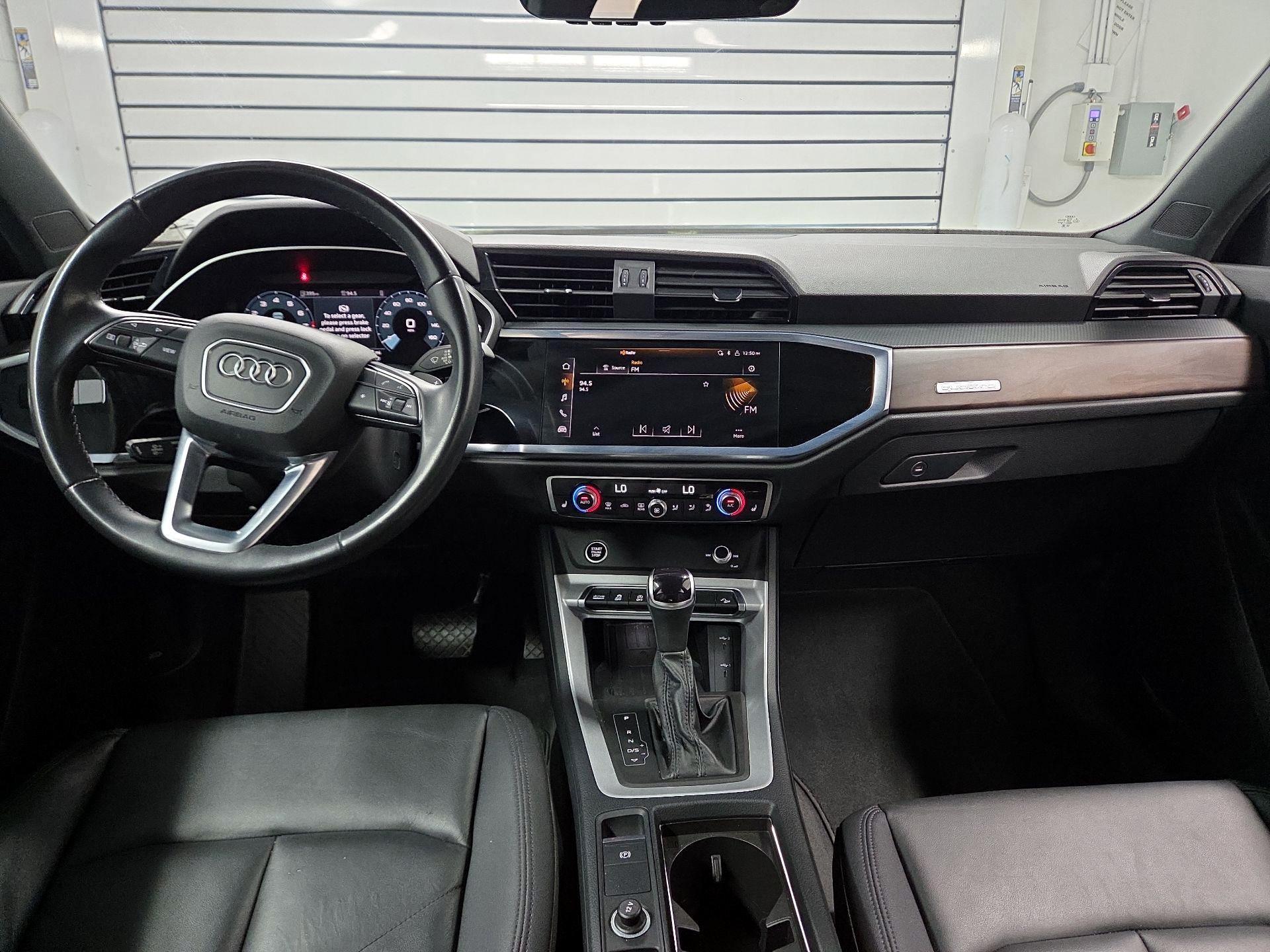 Thumbnail: 2024 Audi Q3 - 9