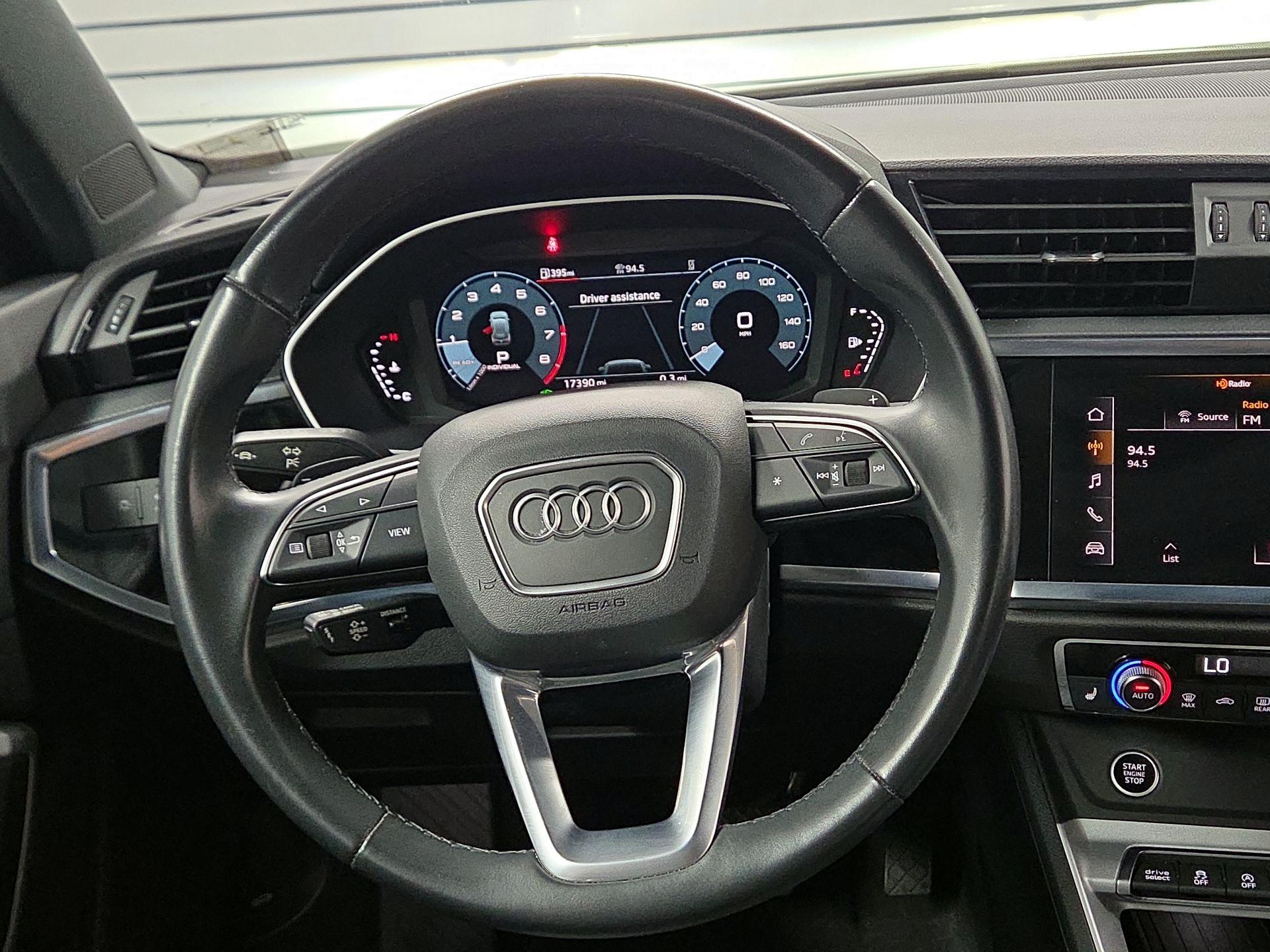 Thumbnail: 2024 Audi Q3 - 10