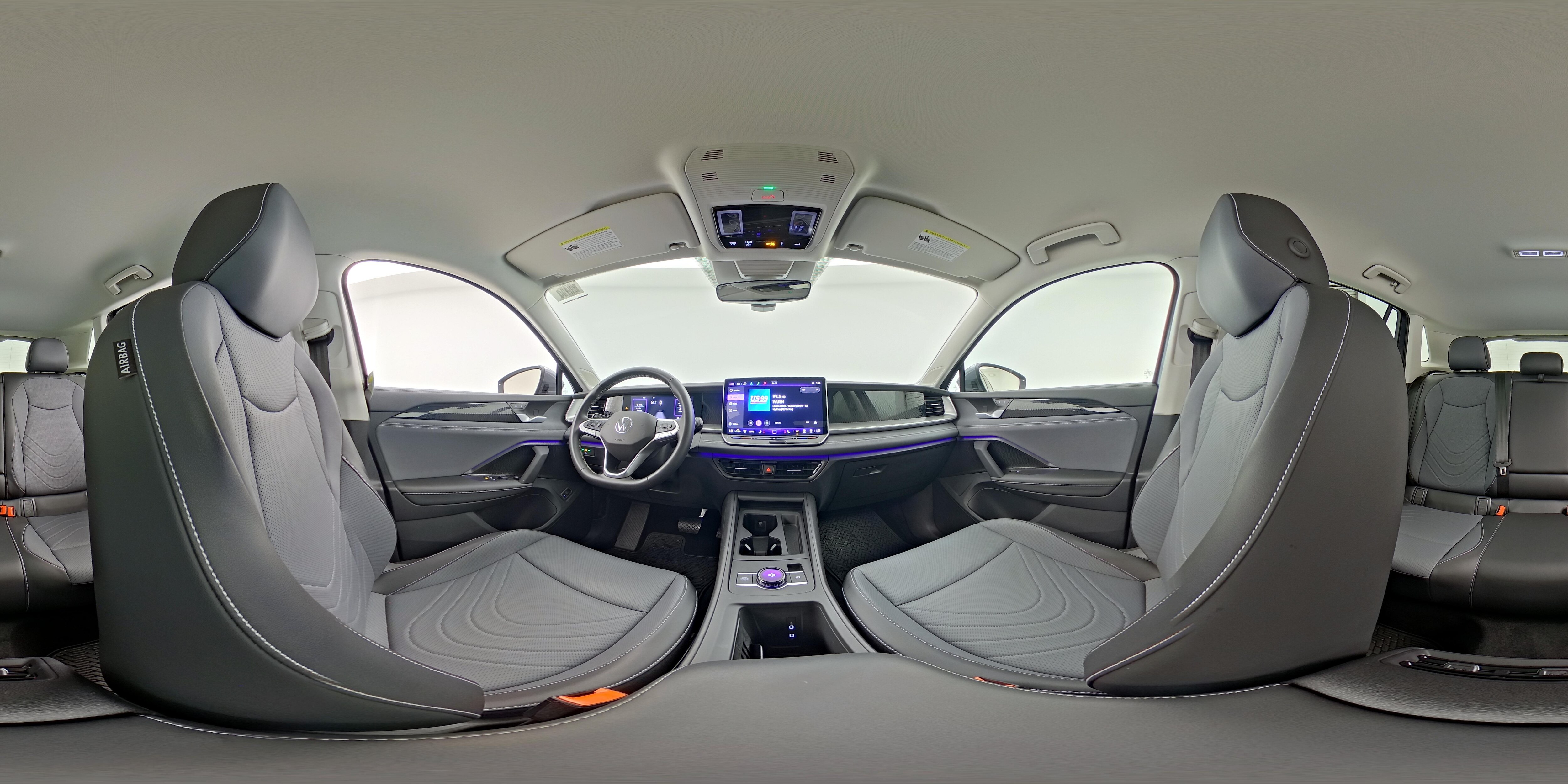 2025 Volkswagen Tiguan SE - Photo 25
