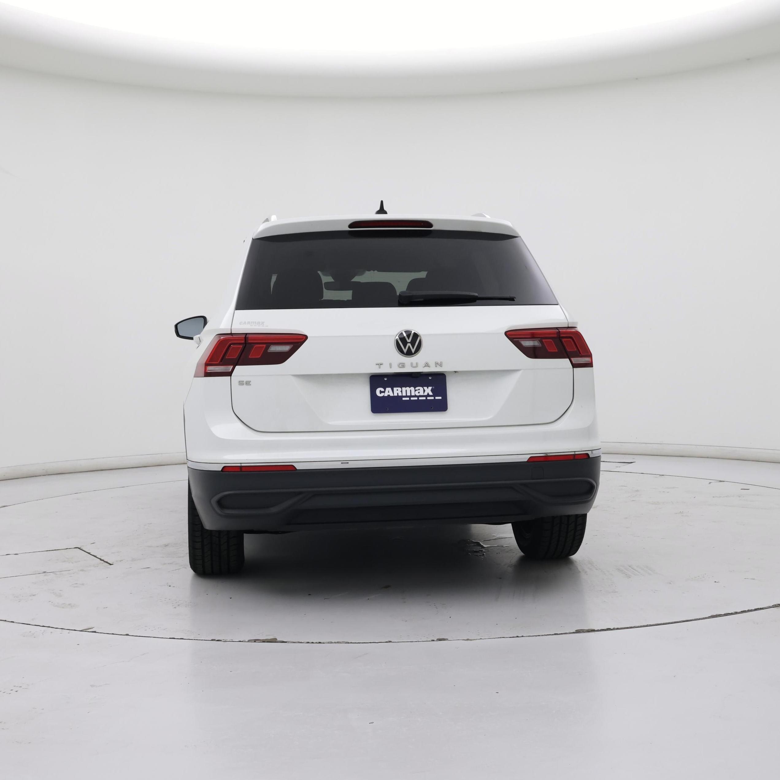 Thumbnail: 2023 Volkswagen Tiguan - 6