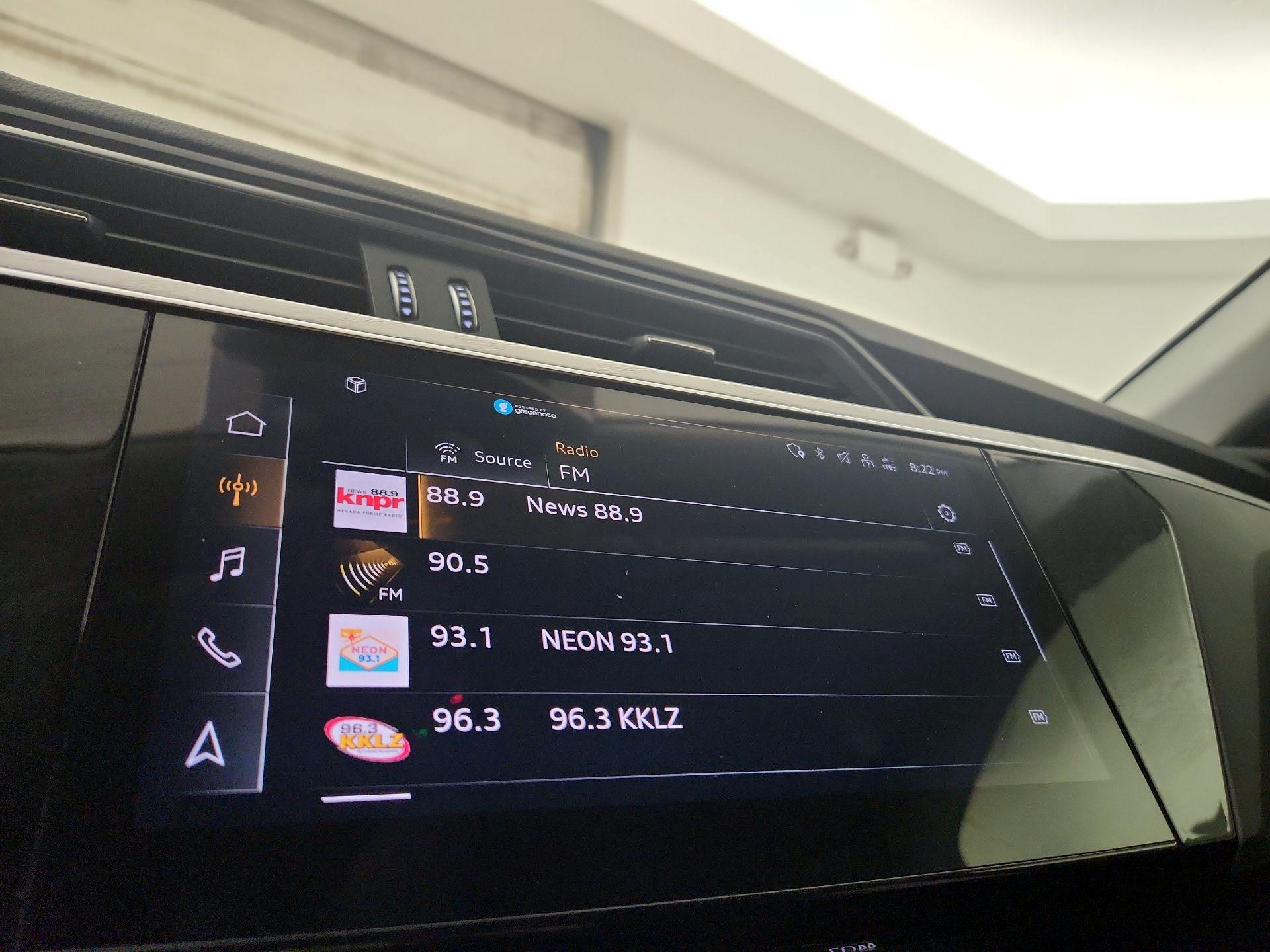 Thumbnail: 2024 Audi Q8 e-tron - 16