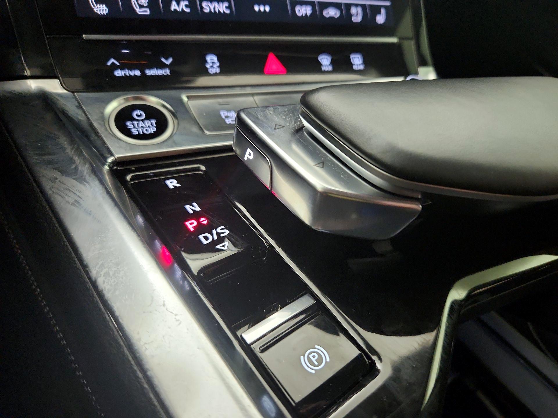 Thumbnail: 2024 Audi Q8 e-tron - 18