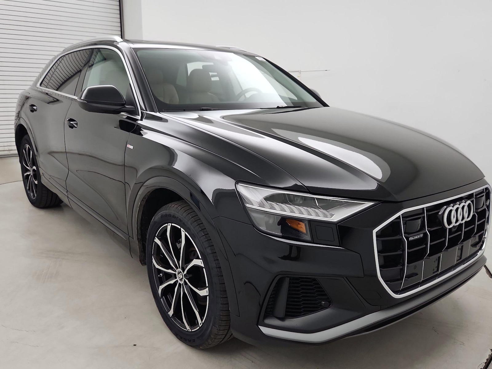 2023 Audi Q8