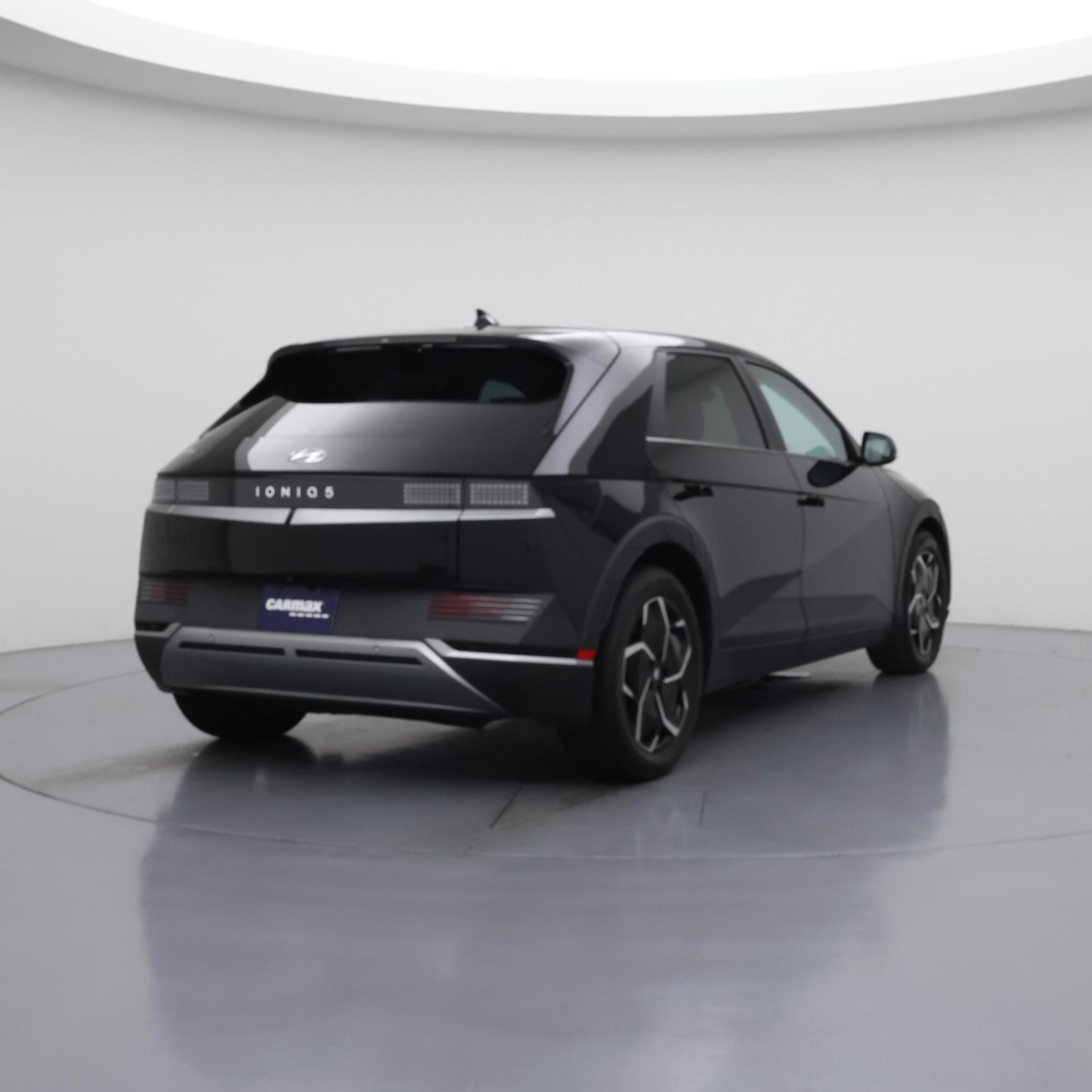 Thumbnail: 2023 Hyundai Ioniq 5 - 8