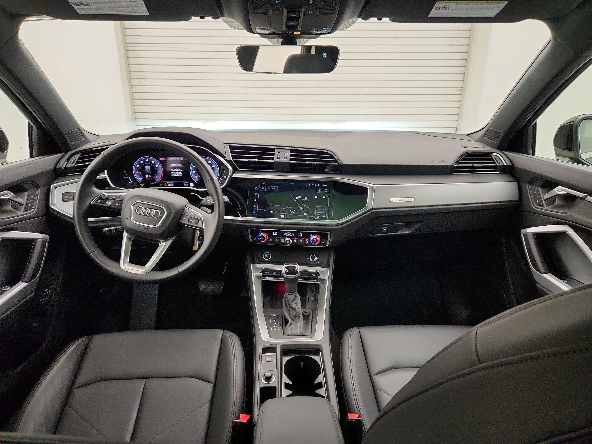 Thumbnail: 2025 Audi Q3 - 9