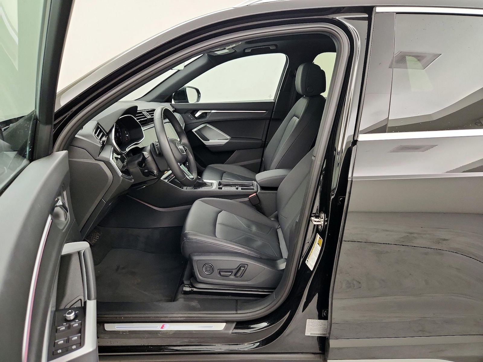 2025 Audi Q3 S Line Premium Plus - Photo 12