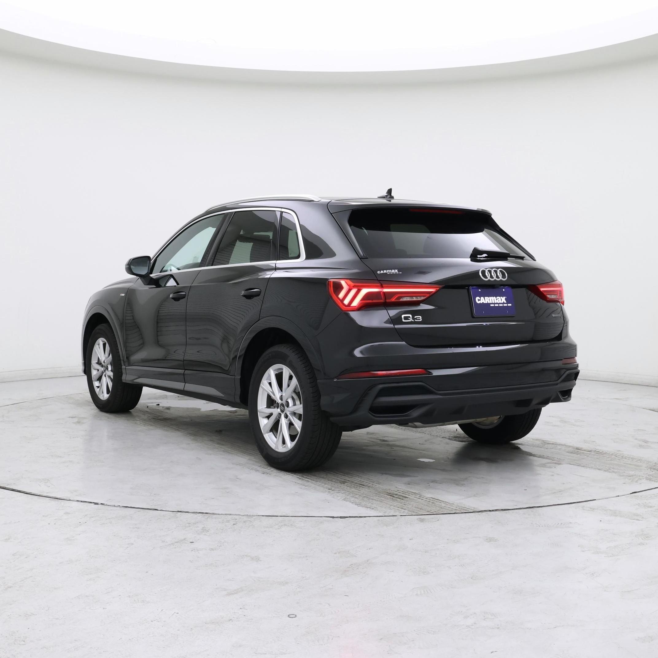 Thumbnail: 2025 Audi Q3 - 2