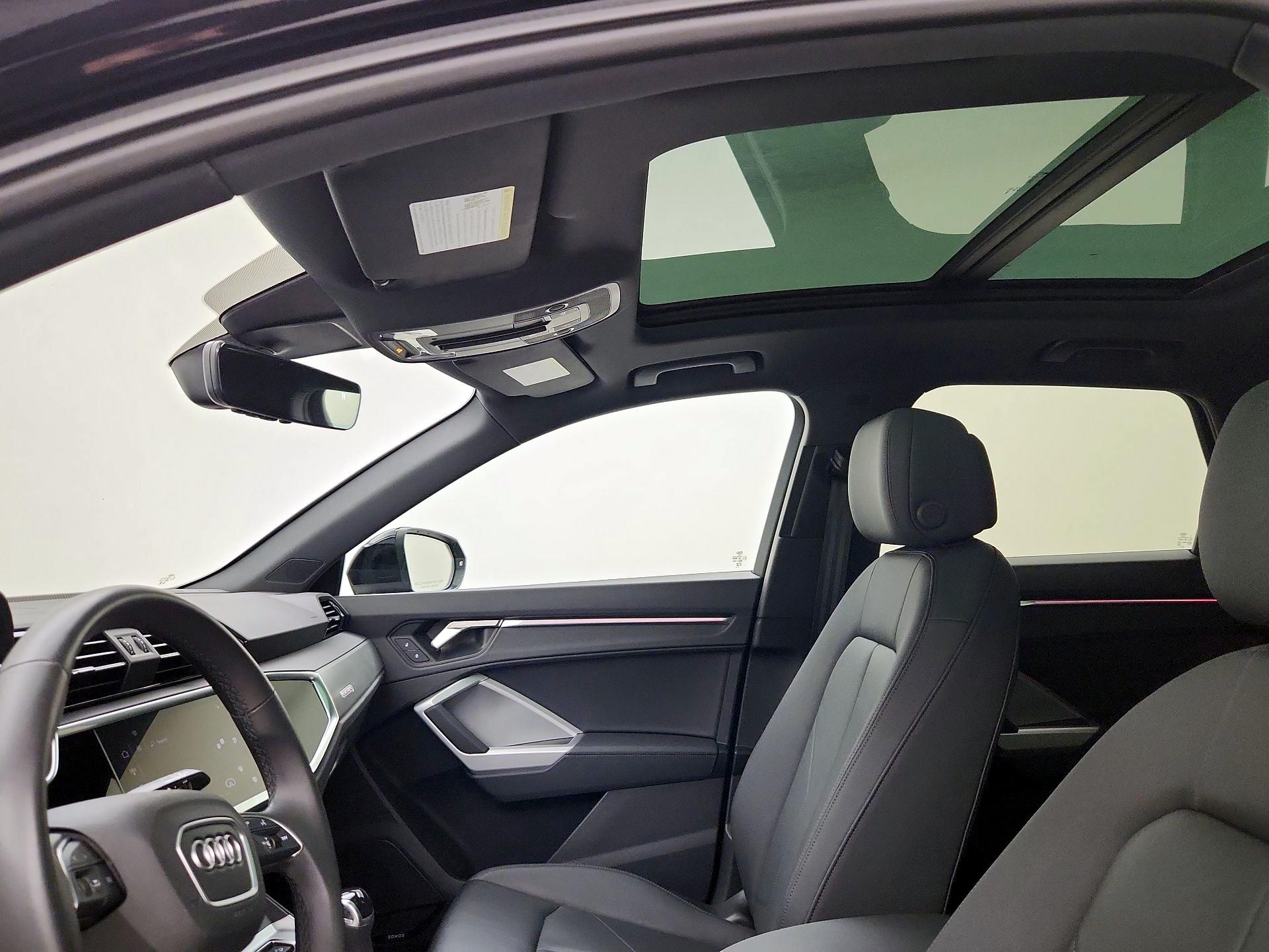 Thumbnail: 2025 Audi Q3 - 20
