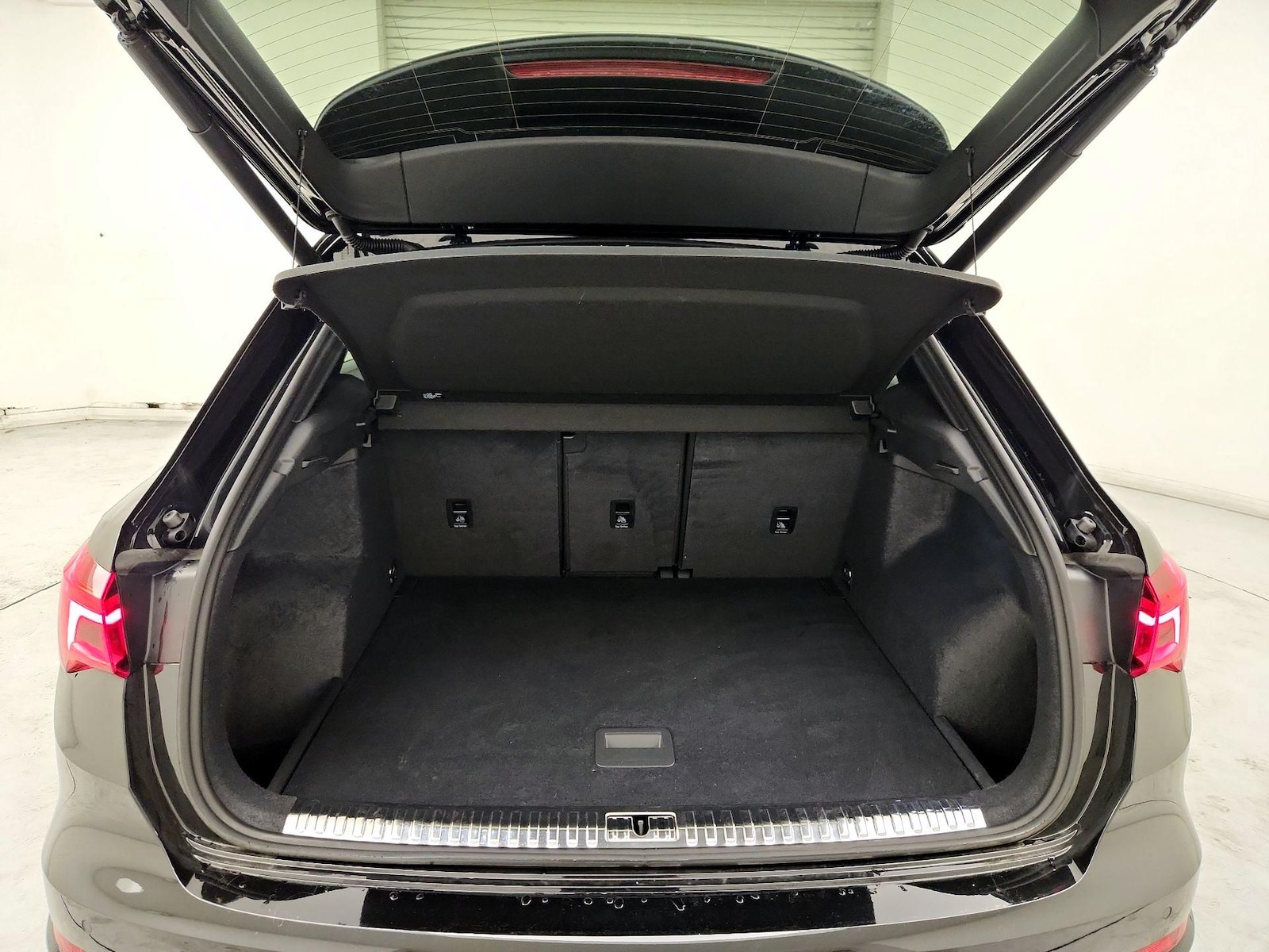 2025 Audi Q3 S Line Premium Plus - Photo 23