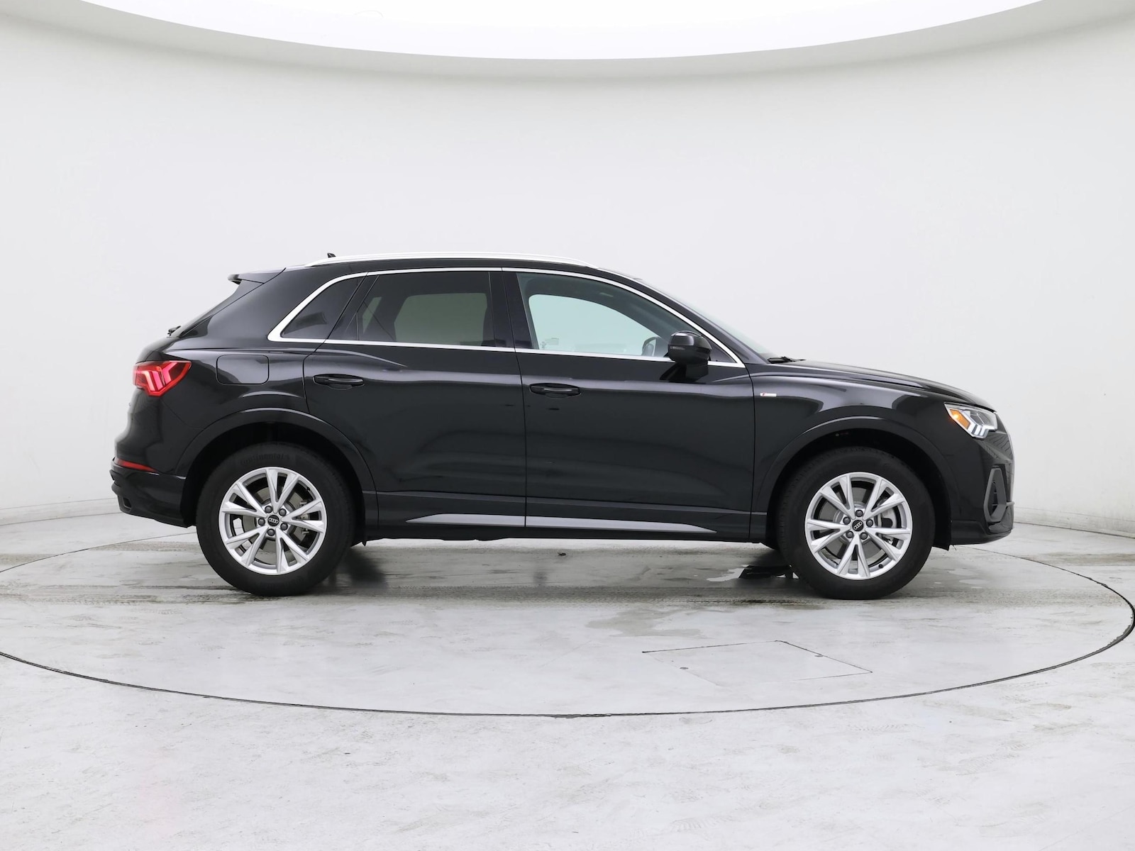 2025 Audi Q3 S Line Premium Plus - Photo 8