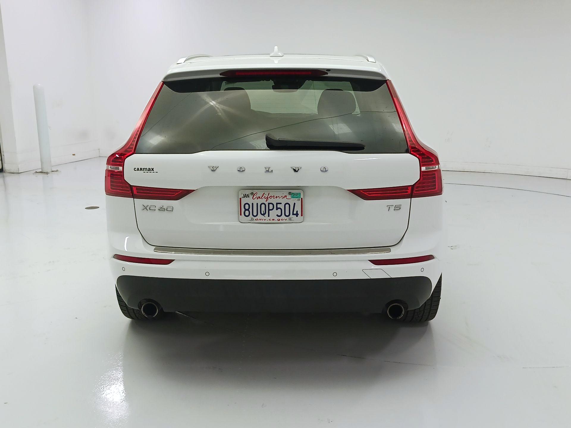 Thumbnail: 2021 Volvo XC60 - 6
