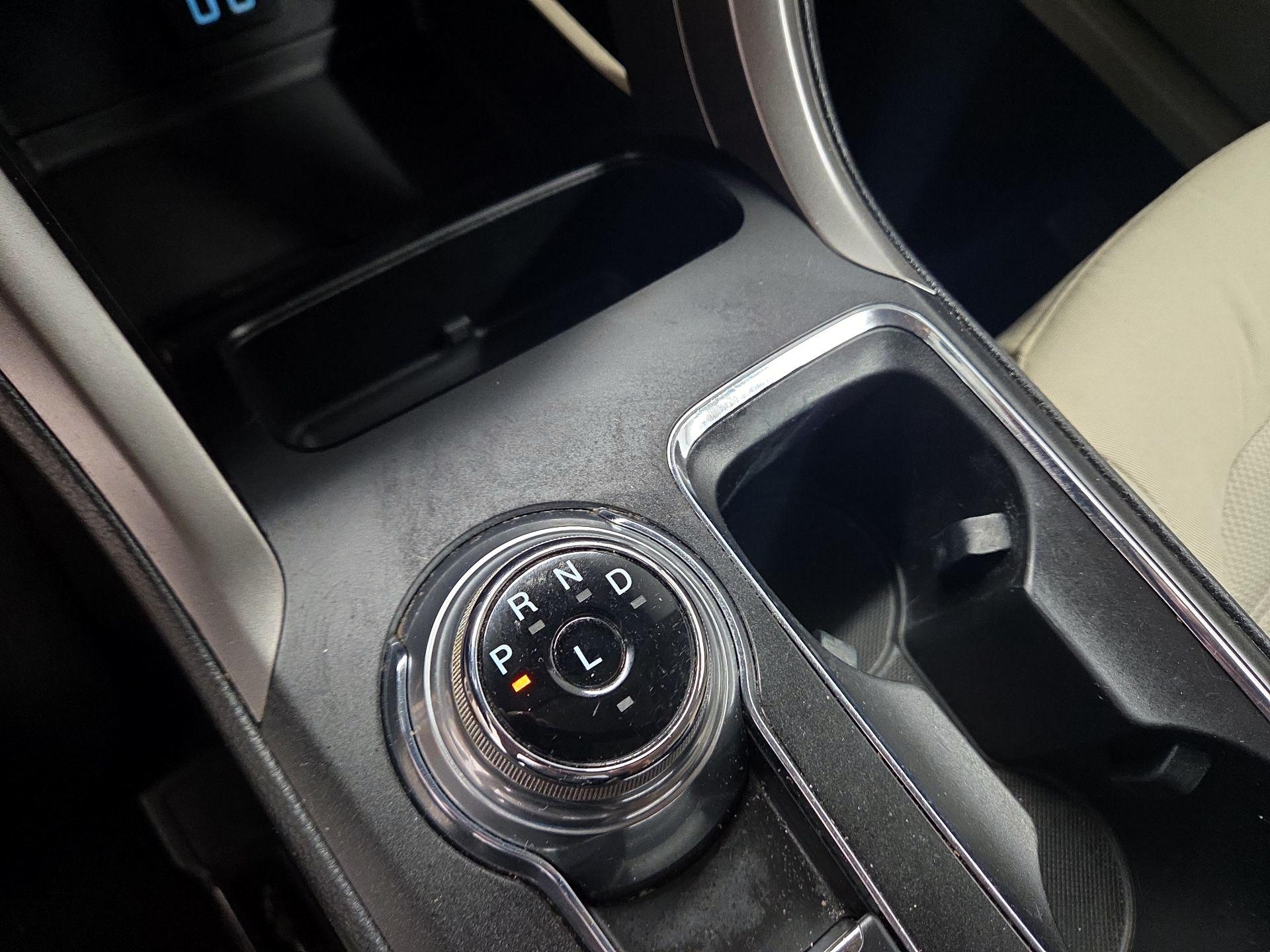 Thumbnail: 2020 Ford Fusion - 13
