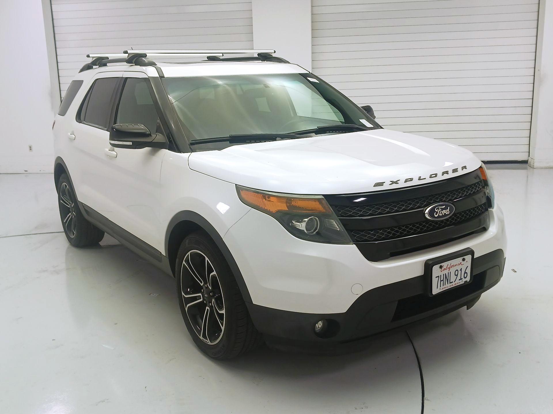 Thumbnail: 2015 Ford Explorer - 1