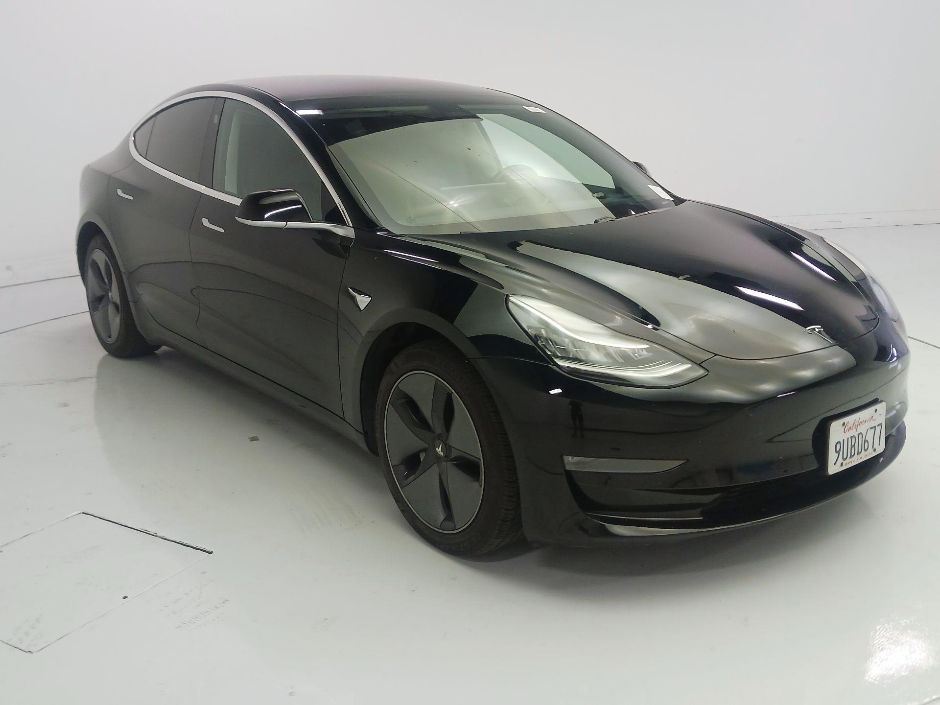 Thumbnail: 2019 Tesla Model 3 - 1
