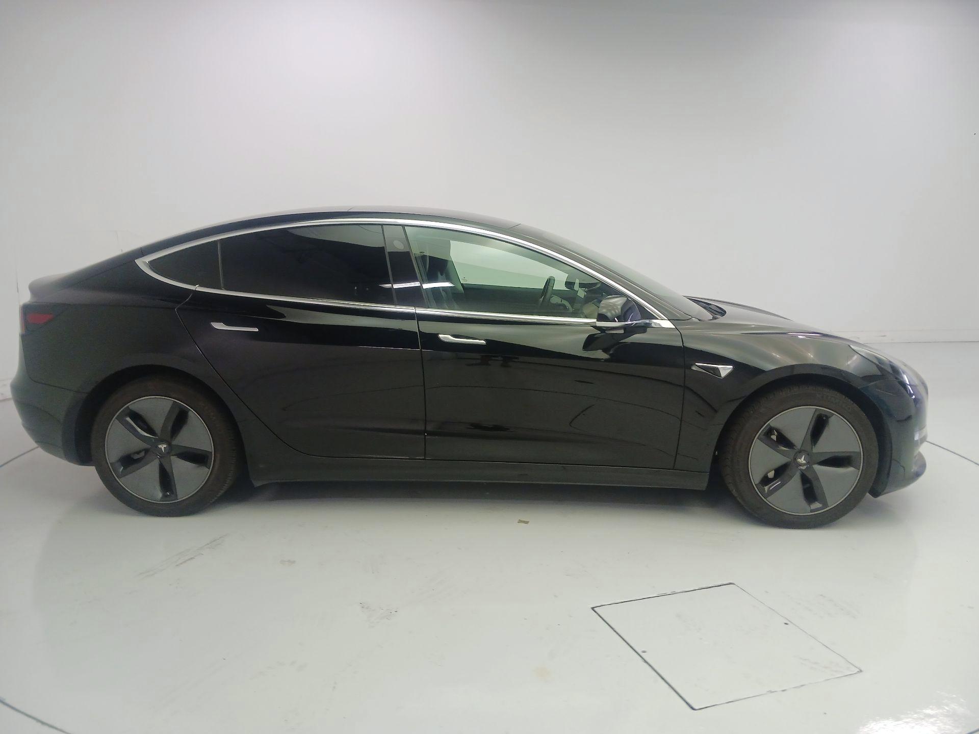 Thumbnail: 2019 Tesla Model 3 - 4