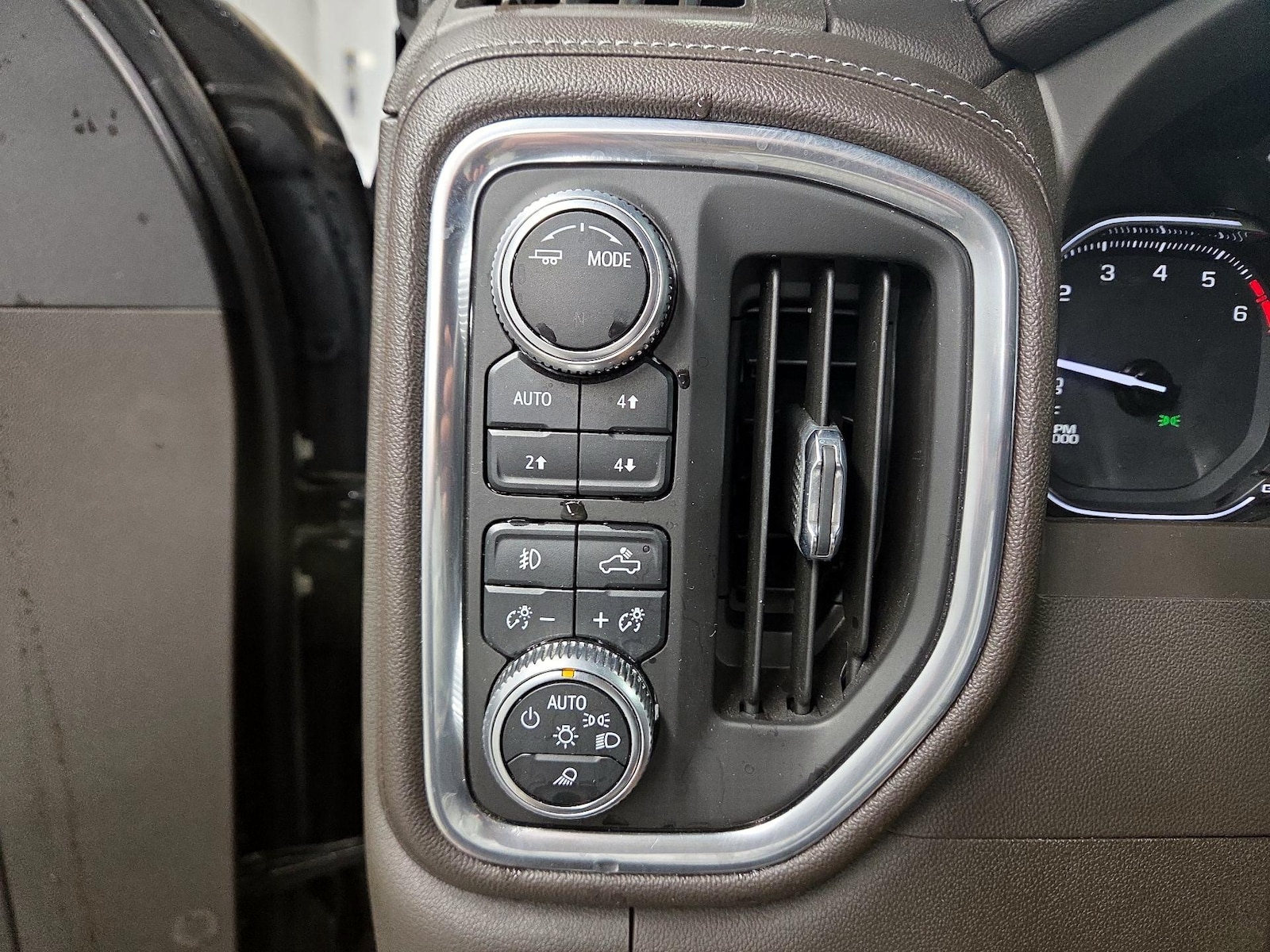2020 GMC Sierra 1500 Elevation - Photo 12