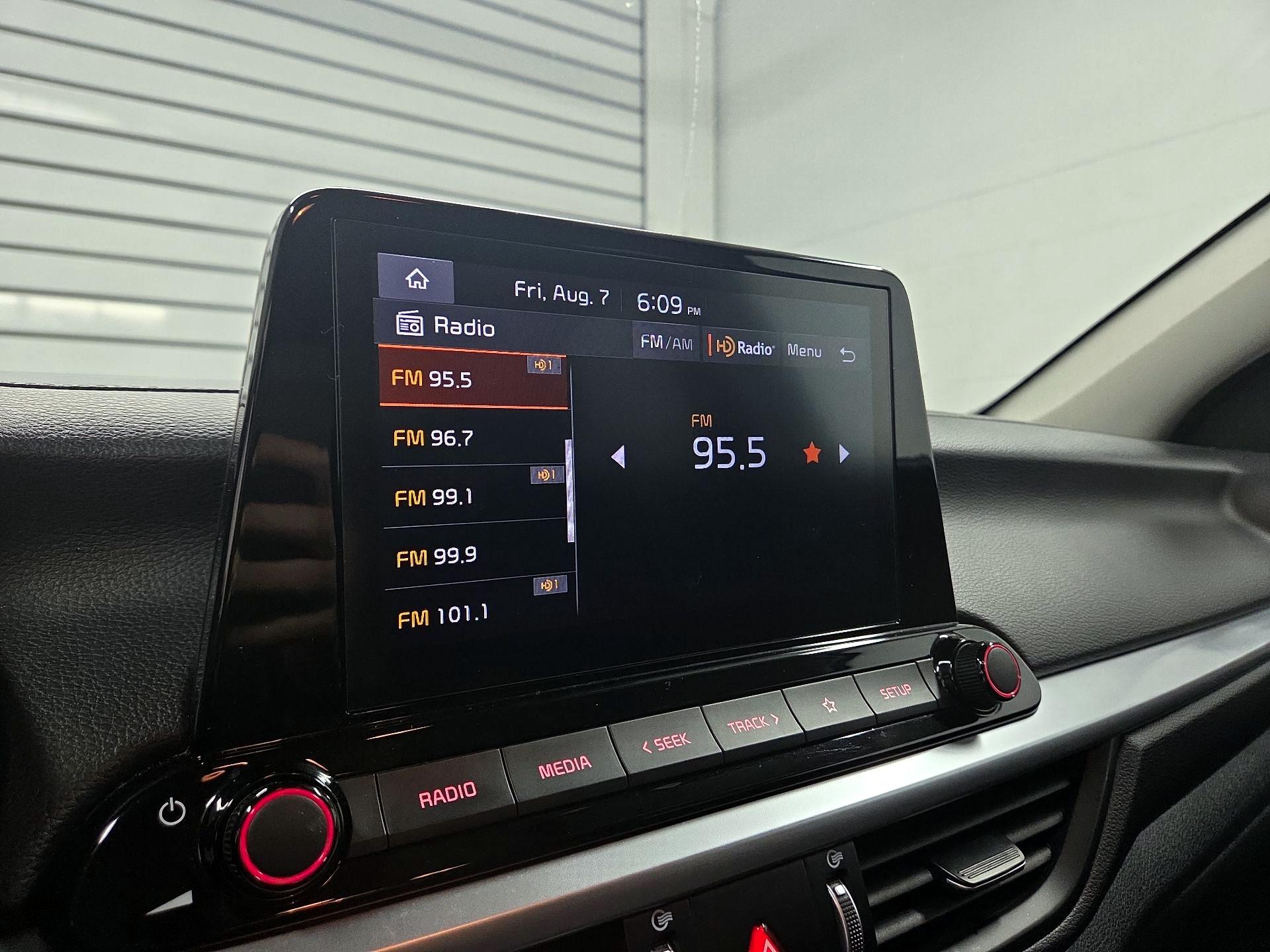 Thumbnail: 2023 Kia Forte - 11