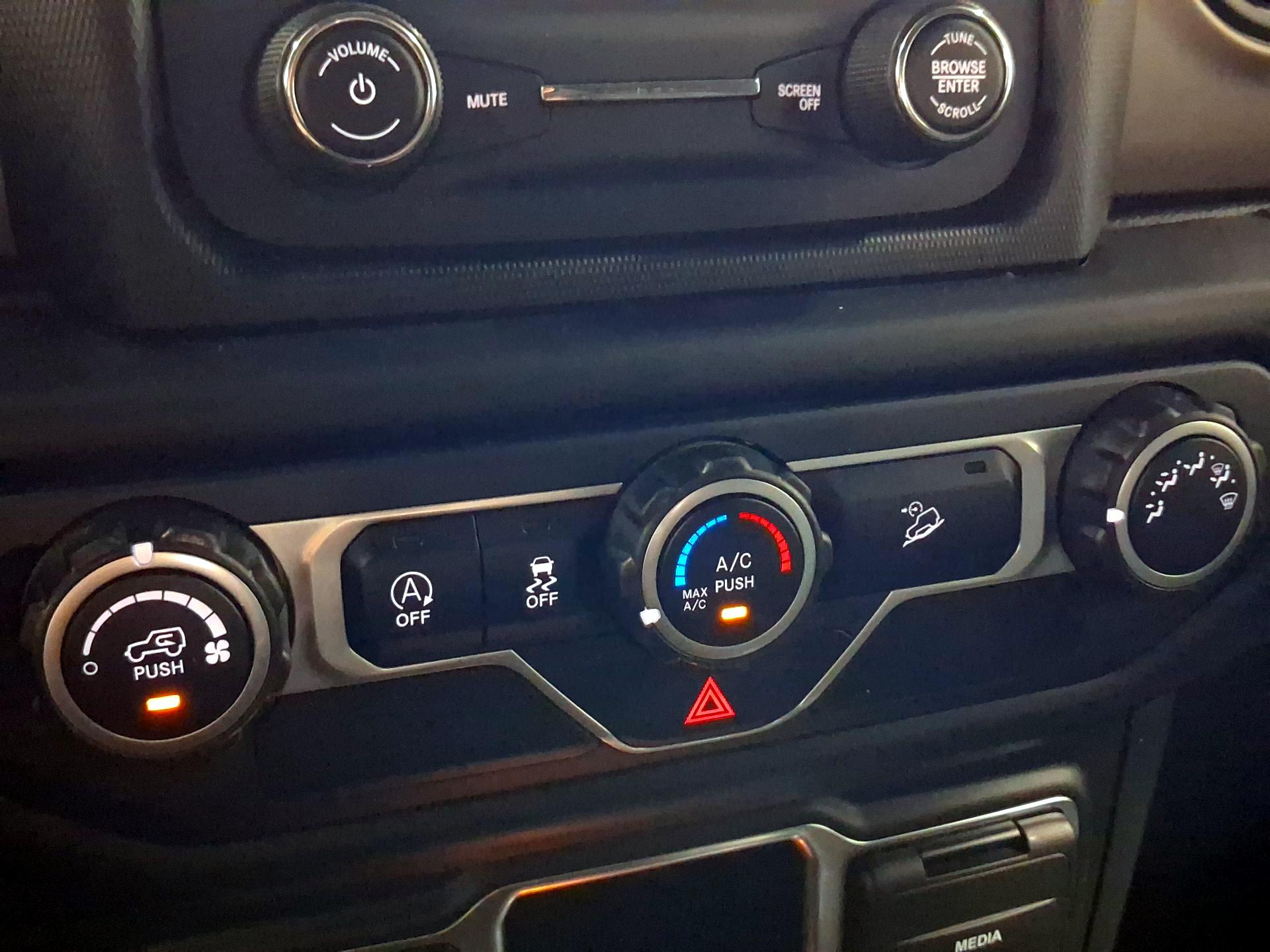 Thumbnail: 2020 Jeep Wrangler - 16