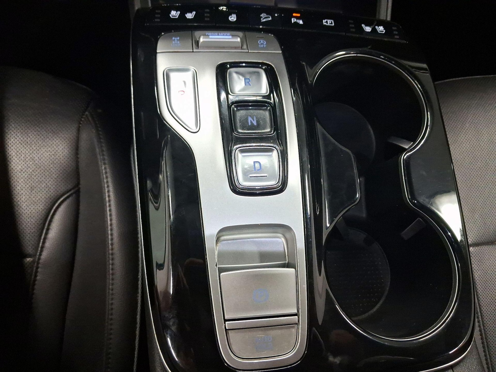 2022 Hyundai Tucson Limited - Photo 17